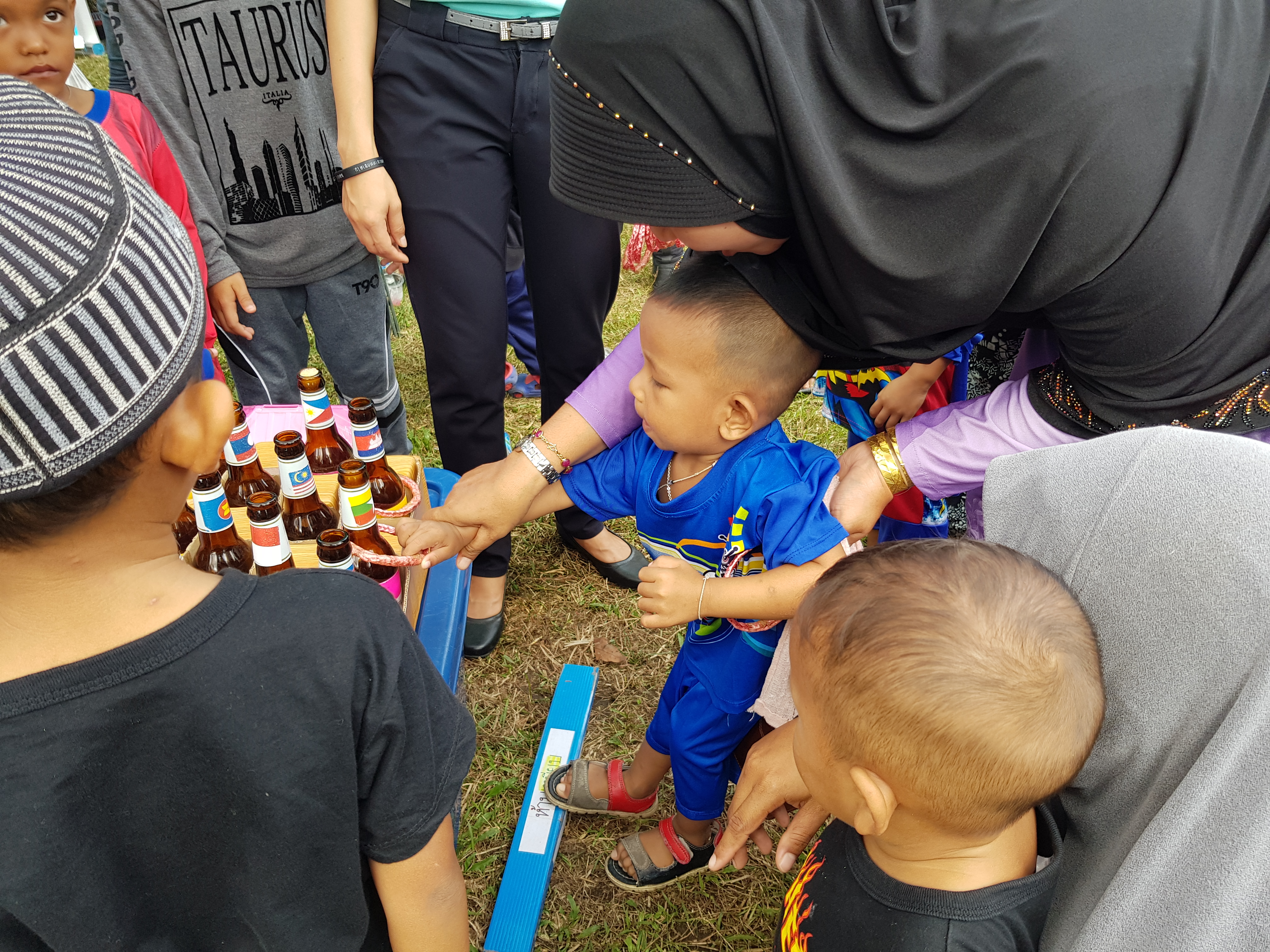 สพจ.ปน.ร่วมกับ สพอ.ยะหริ่ง ร่วมกิจกรรมโครงการจังหวัดเคลื่อนที่อำเภอยะหริ่ง จังหวัดปัตตานี 