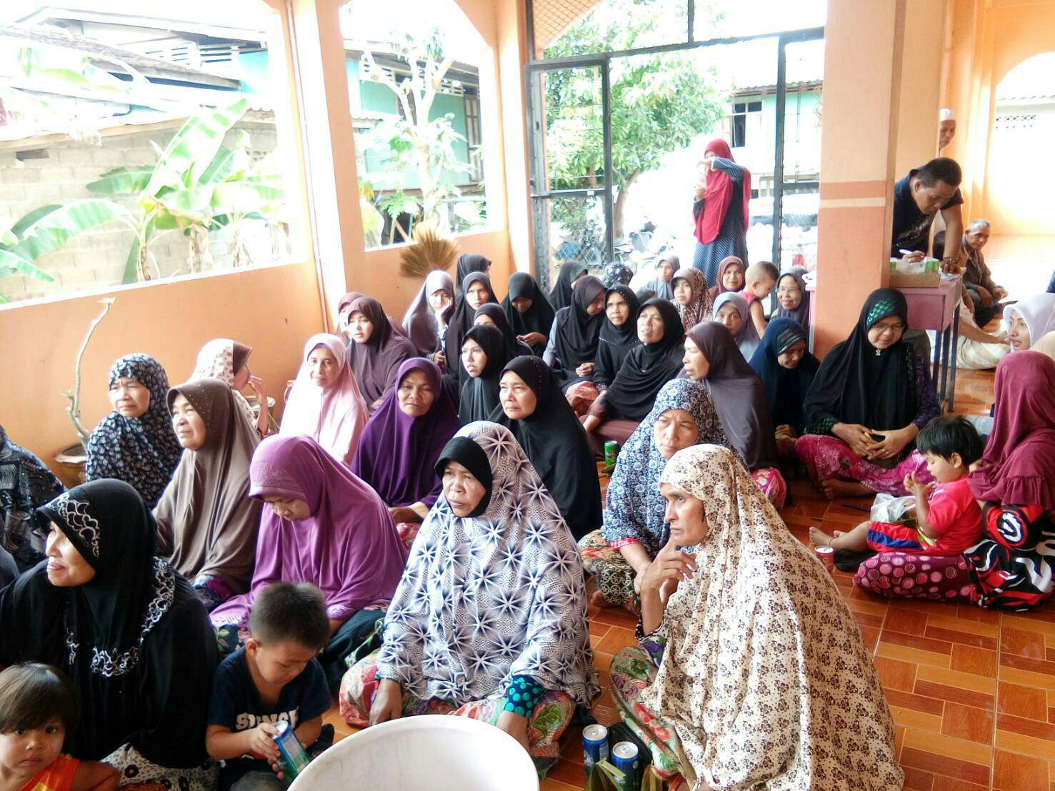 พัฒนากรประจำตำบลกะมิยอจัดกิจกรรมเวทีประชาคมตั้งปณิธานและสัญญาประชาคม (civil society)