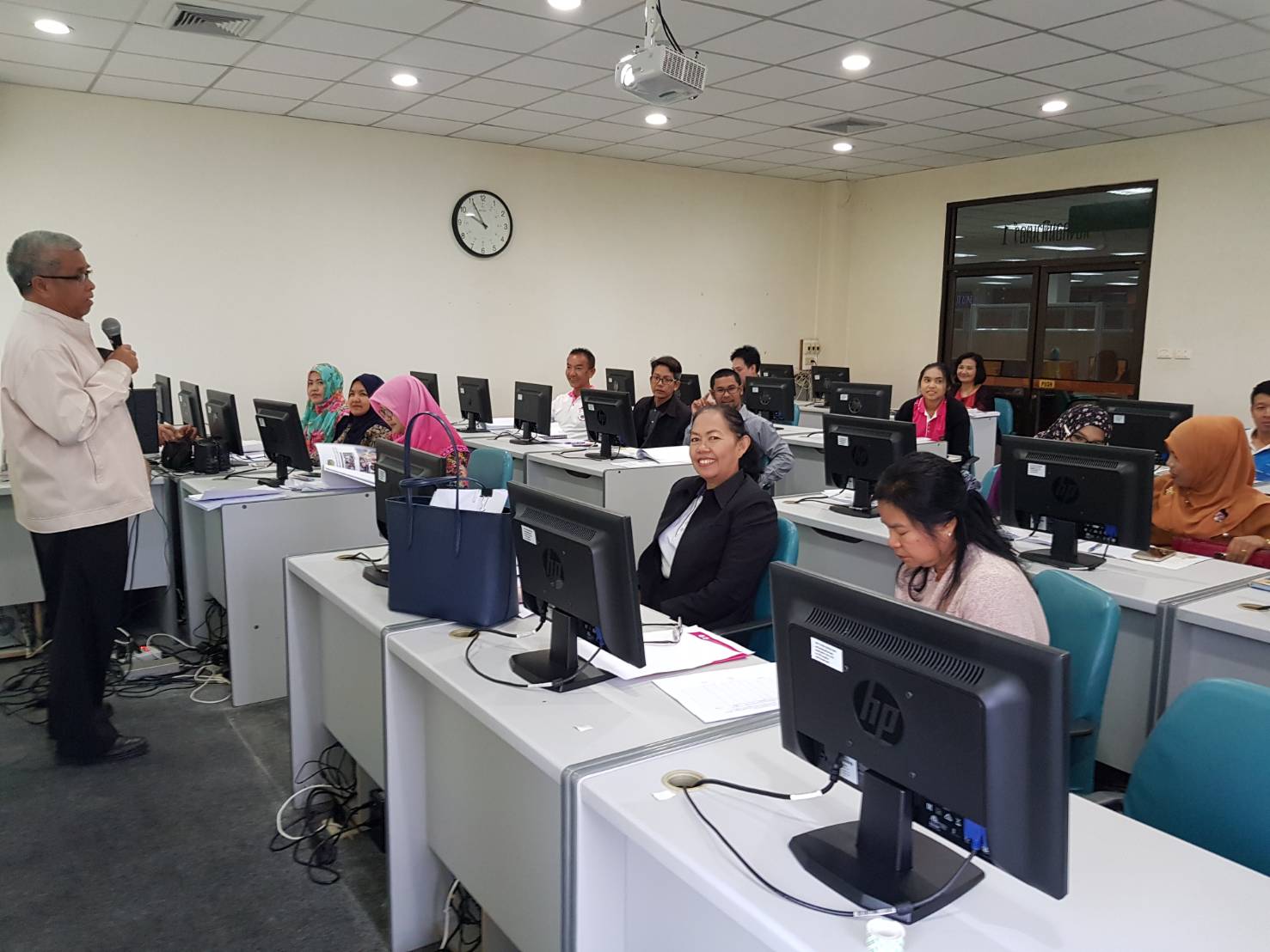 สำนักงานพัฒนาชุมชนจังหวัดปัตตานี จัดอบรมด้านการบริหารจัดการสารสนเทศฯ