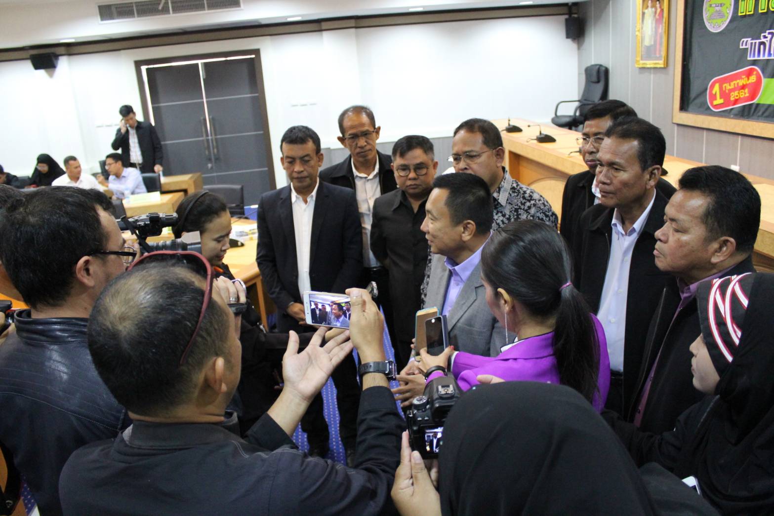 การประชุมแถลงข่าวขับเคลื่อนวาระปัตตานี “แก้ไขปัญหาความยากจนและช่วยเหลือผู้ด้อยโอกาส”