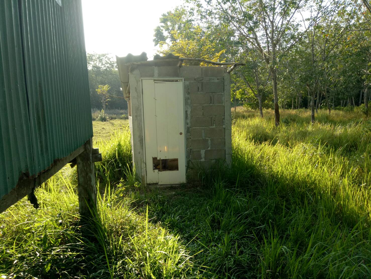 พัฒนากร ต.มะนังดาลำ อ.สายบุรี ปัตตานี เยี่ยมเยียนครัวเรือนที่ตกเกณฑ์ จปฐ.ปี 2560