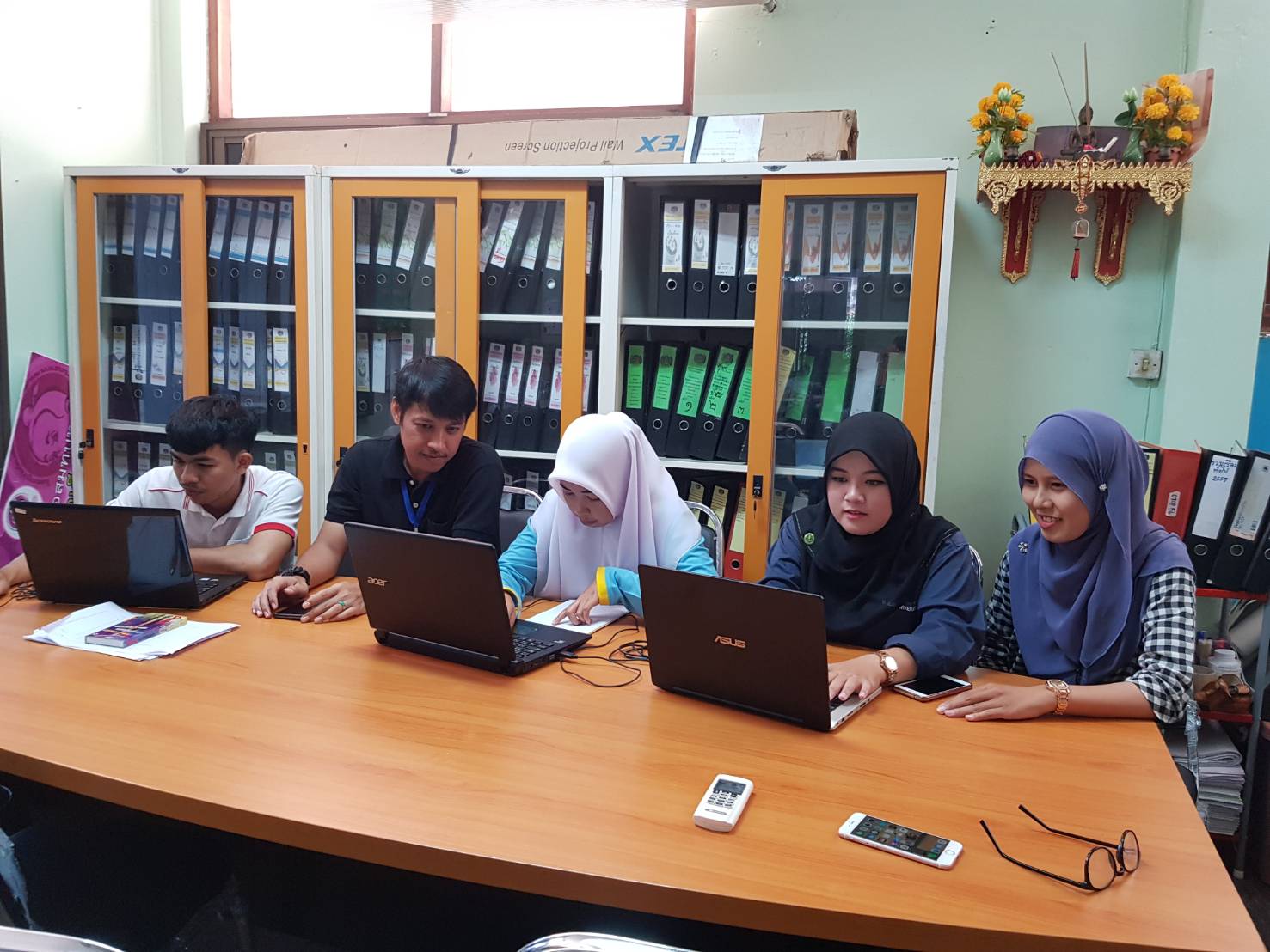 สำนักงานพัฒนาชุมชนจังหวัดปัตตานี โดย นายรอสดี จะปะกิยา นักวิชาการพัฒนาชุมชนชำนาญการ เป็นวิทยากรให้ความรู้แก่บุคลากรและเจ้าหน้าที่ ฯ