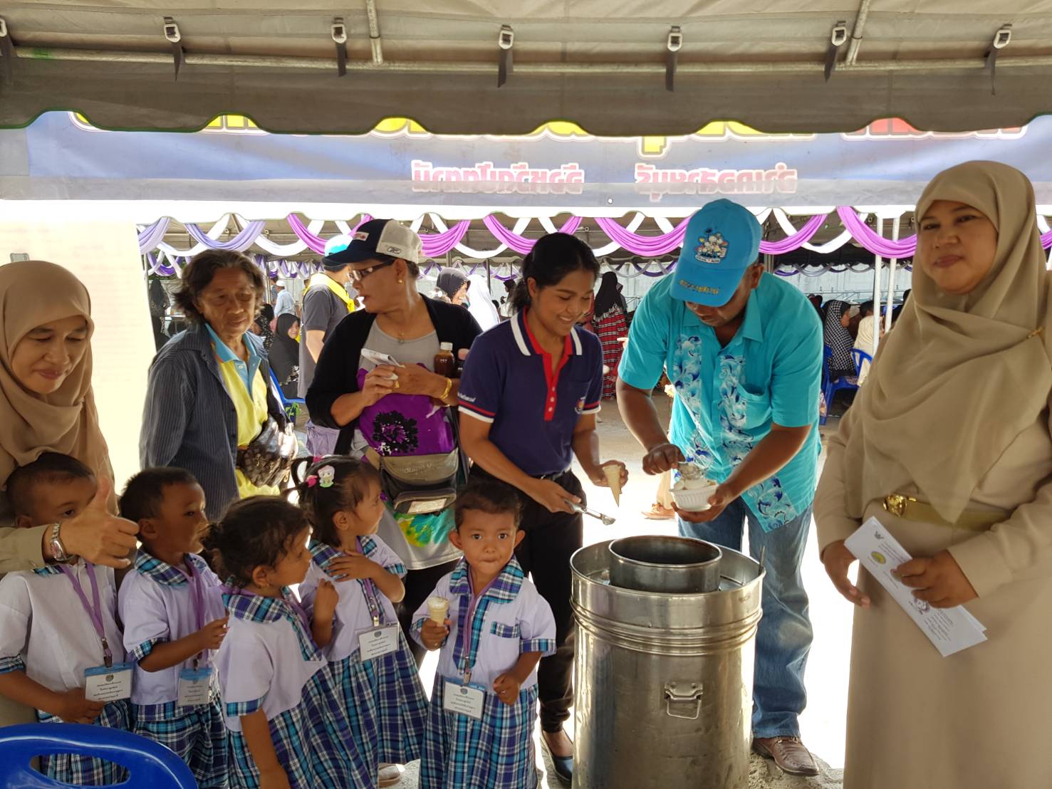 พช.ปัตตานี ร่วมกิจกรรมโครงการจังหวัดเคลื่อนที่ ณ อำเภอสายบุรี จังหวัดปัตตานี