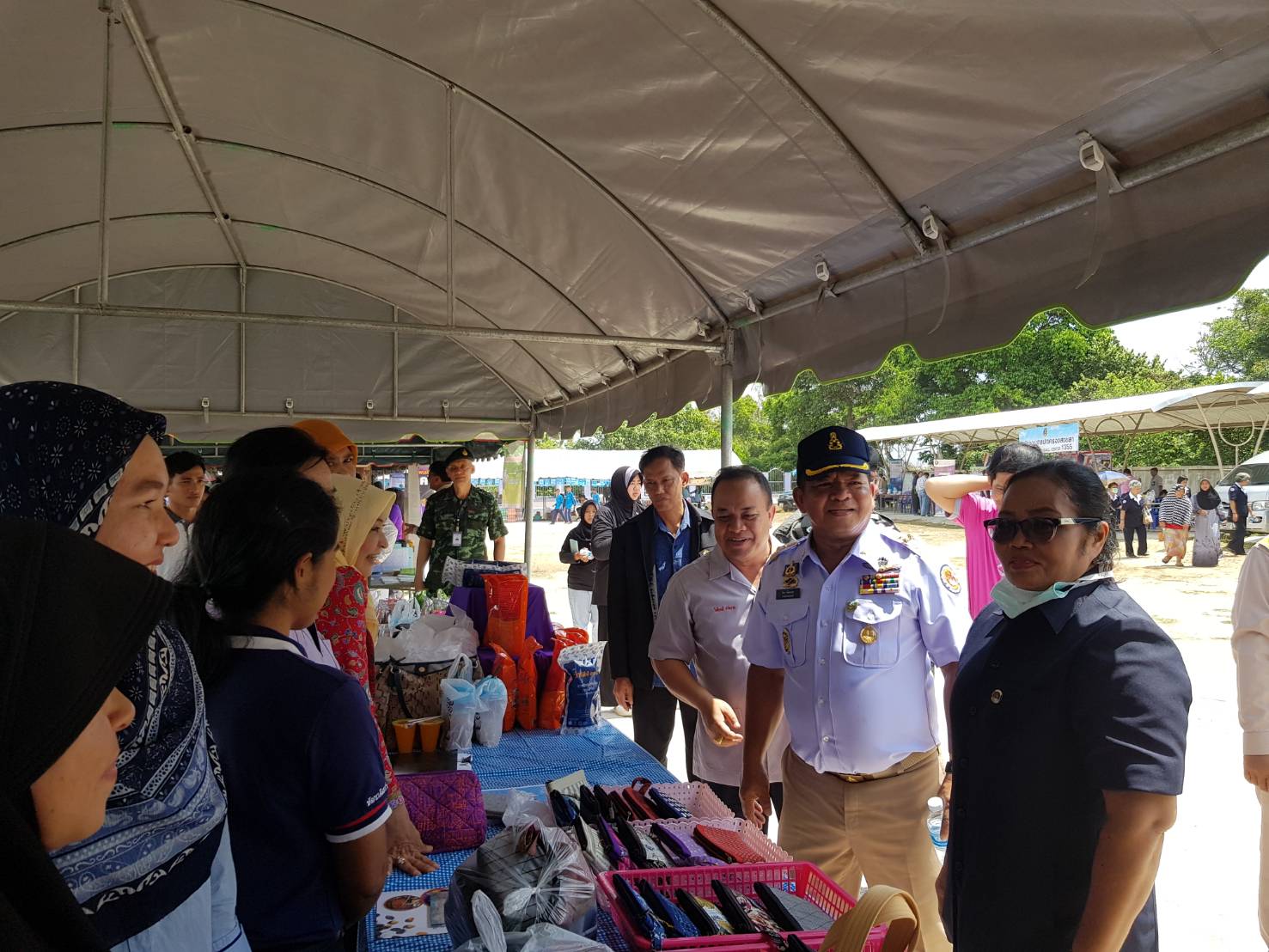 พช.ปัตตานี ร่วมกิจกรรมโครงการจังหวัดเคลื่อนที่ ณ อำเภอสายบุรี จังหวัดปัตตานี