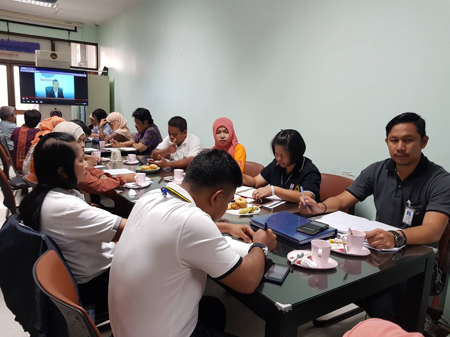 รับฟังการประชุมกรมการพัฒนาชุมชน ครั้งที่ 2/2561 ผ่านระบบคอนเฟอร์เรนซ์