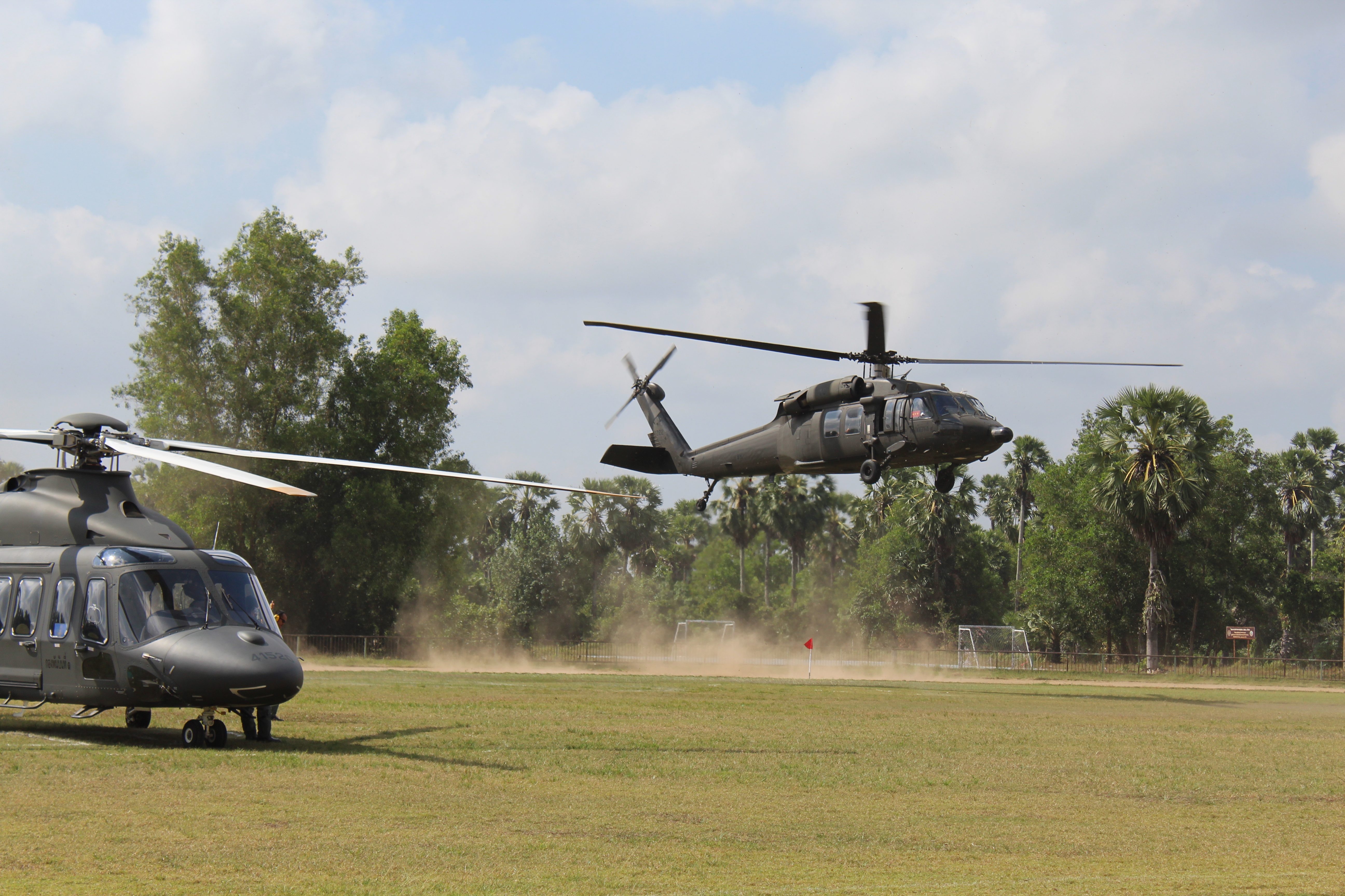 จังหวัดปัตตานี ร่วมต้อนรับ พลเอกไพบูลย์ คุ้มฉายา องคมนตรี ในโอกาสมาปฏิบัติภารกิจในพื้นที่ จังหวัดปัตตานี