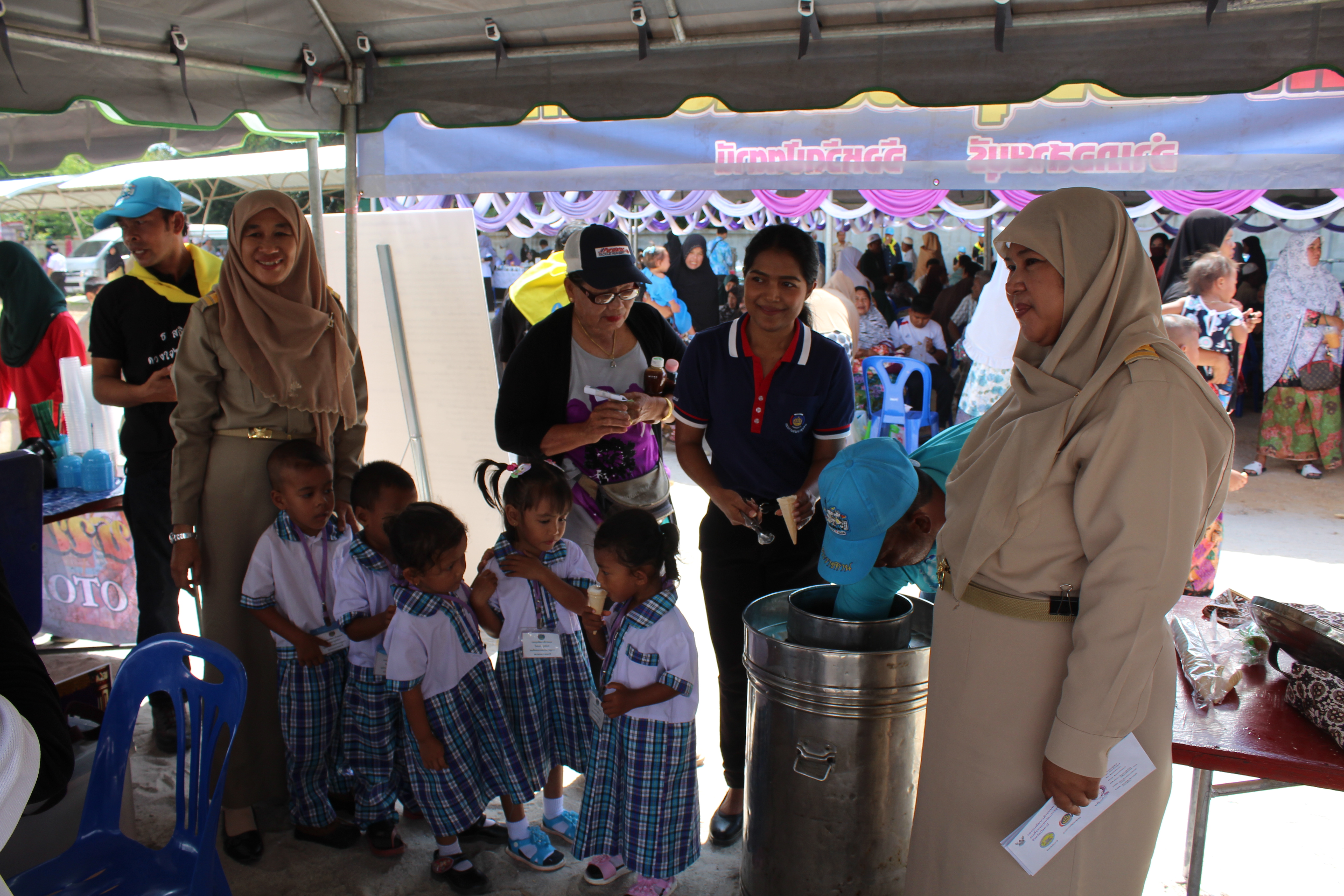 พช.ปัตตานี ร่วมกิจกรรมโครงการจังหวัดเคลื่อนที่ ณ อำเภอสายบุรี จังหวัดปัตตานี