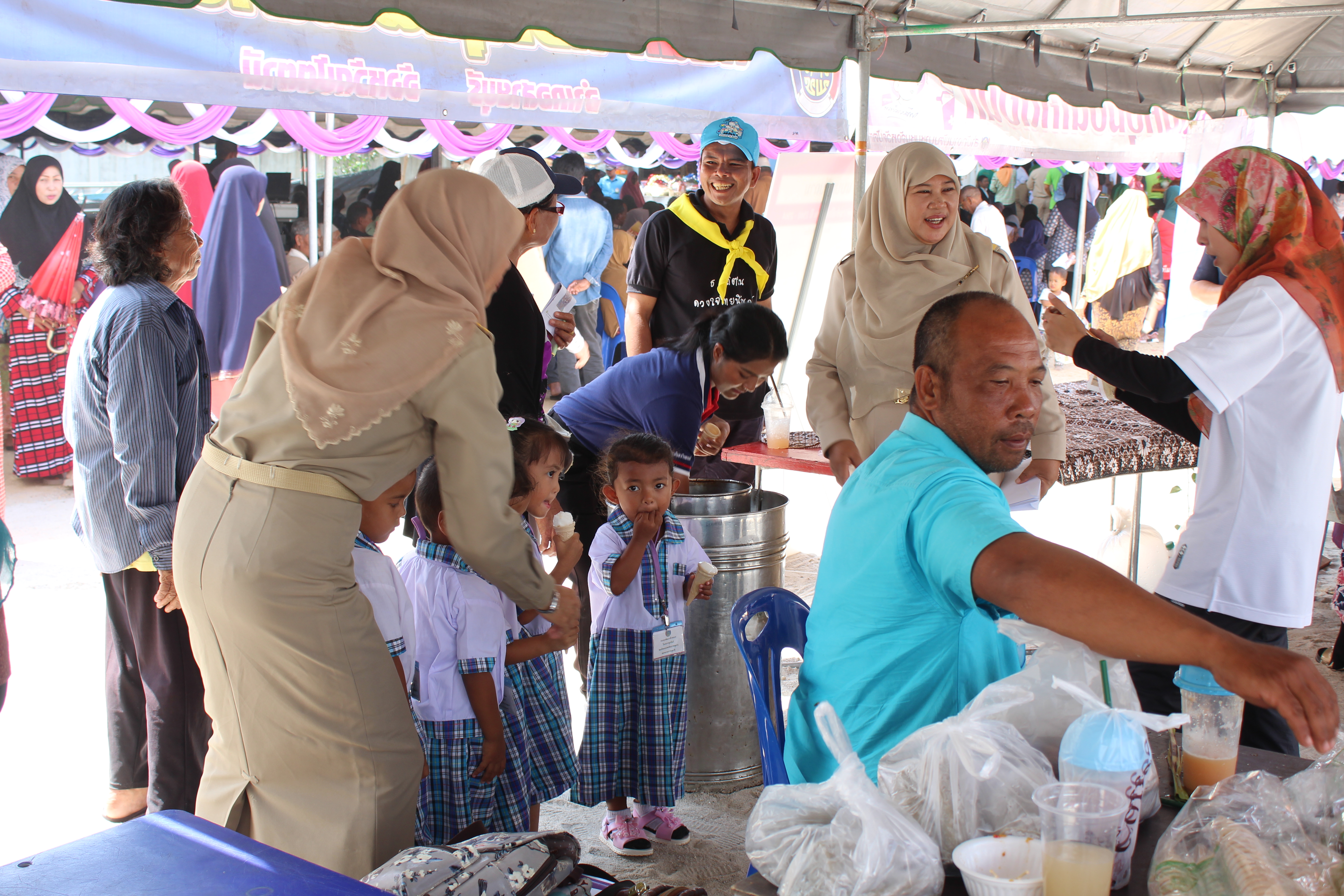 พช.ปัตตานี ร่วมกิจกรรมโครงการจังหวัดเคลื่อนที่ ณ อำเภอสายบุรี จังหวัดปัตตานี