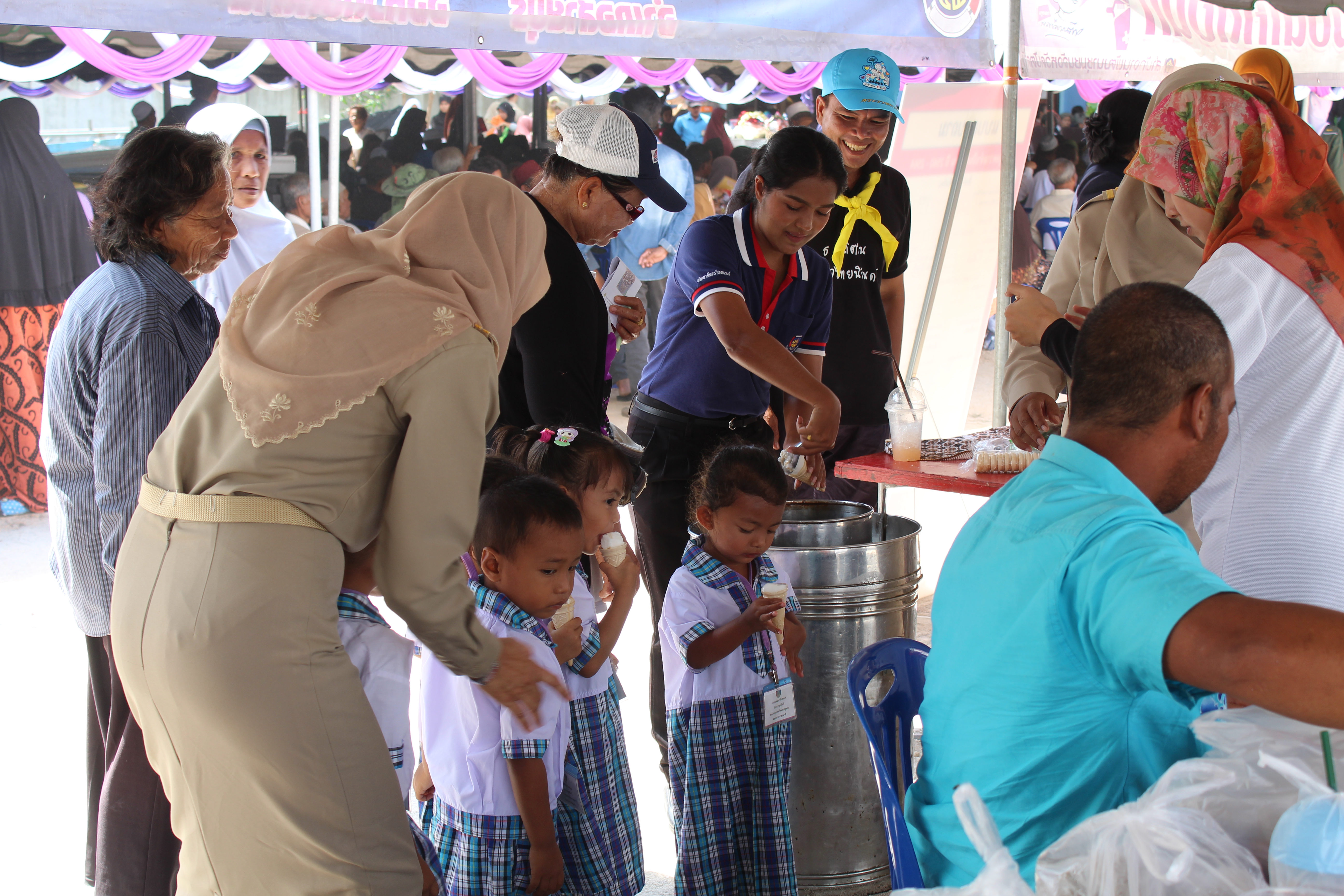 พช.ปัตตานี ร่วมกิจกรรมโครงการจังหวัดเคลื่อนที่ ณ อำเภอสายบุรี จังหวัดปัตตานี