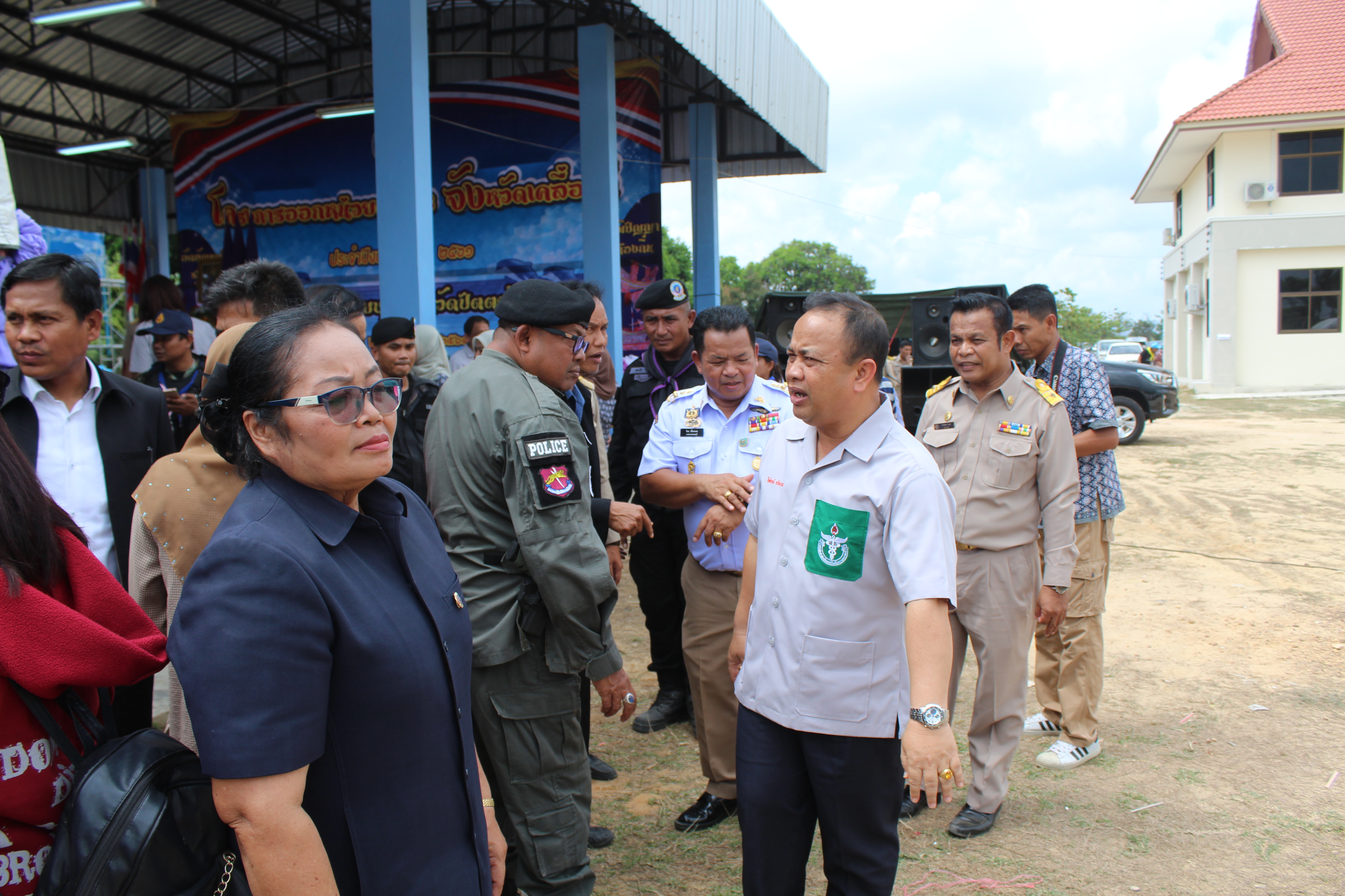 พช.ปัตตานี ร่วมกิจกรรมโครงการจังหวัดเคลื่อนที่ ณ อำเภอสายบุรี จังหวัดปัตตานี