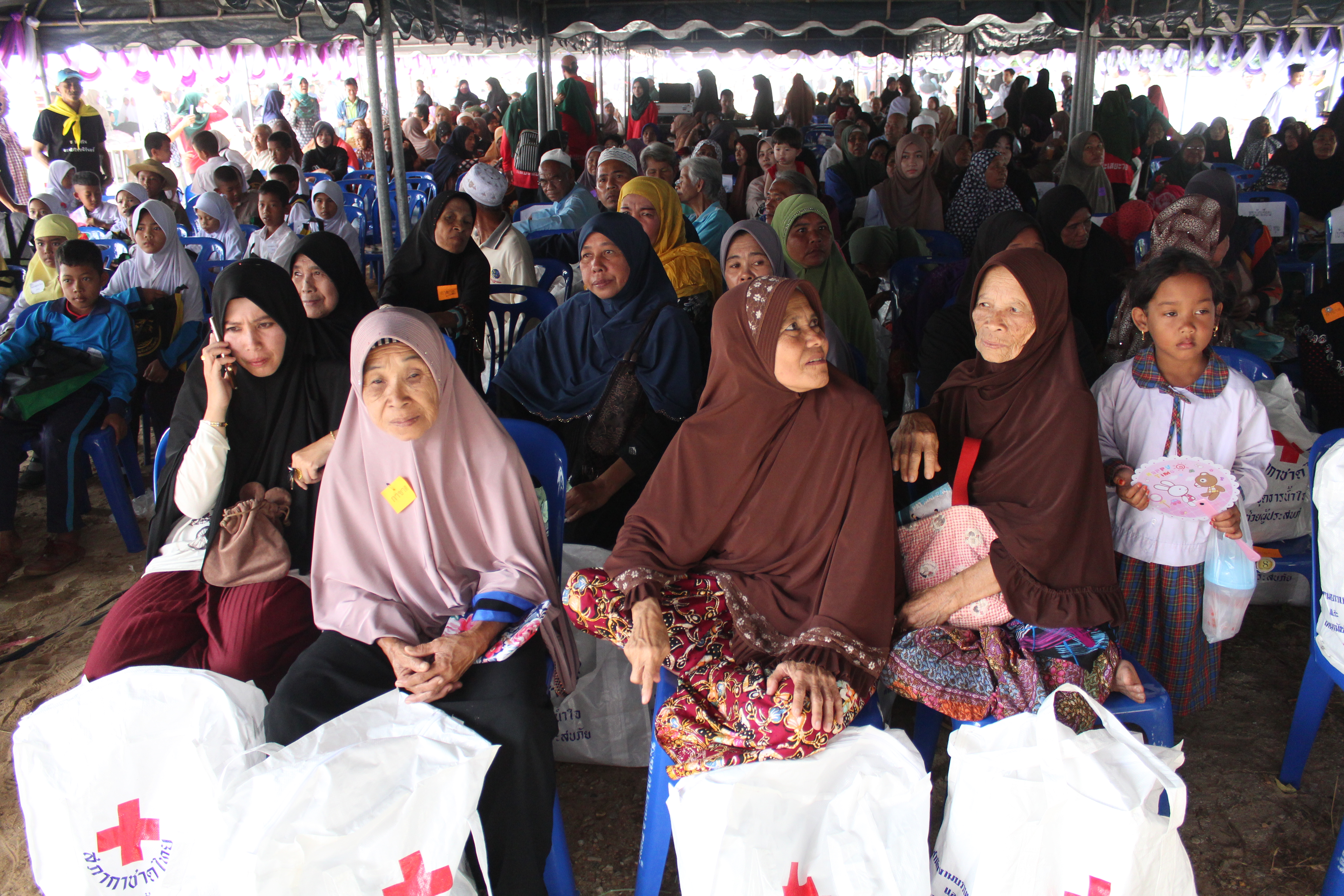 พช.ปัตตานี ร่วมกิจกรรมโครงการจังหวัดเคลื่อนที่ ณ อำเภอสายบุรี จังหวัดปัตตานี