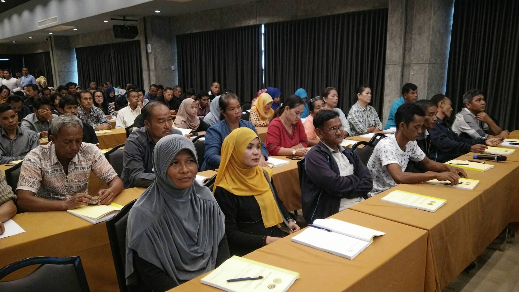 โครงการพัฒนาศักยภาพชุมชนภายใต้ปรัชญาของเศรษฐกิจพอเพียง