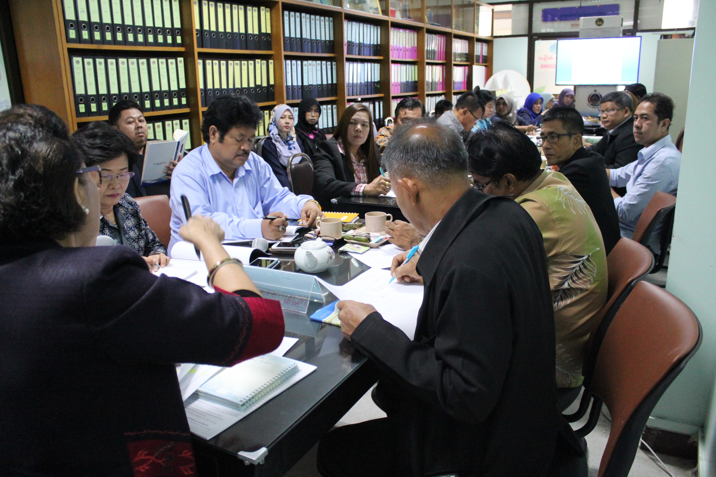 ร่วมต้อนรับ นางปราณี รัตนประยูร ผู้ตรวจราชการกรมการพัฒนาชุมชน เขตตรวจที่ 8 เยี่ยมเยียนและติดตามผลการดำเนินงานตามยุทธศาสตร์กรมฯ