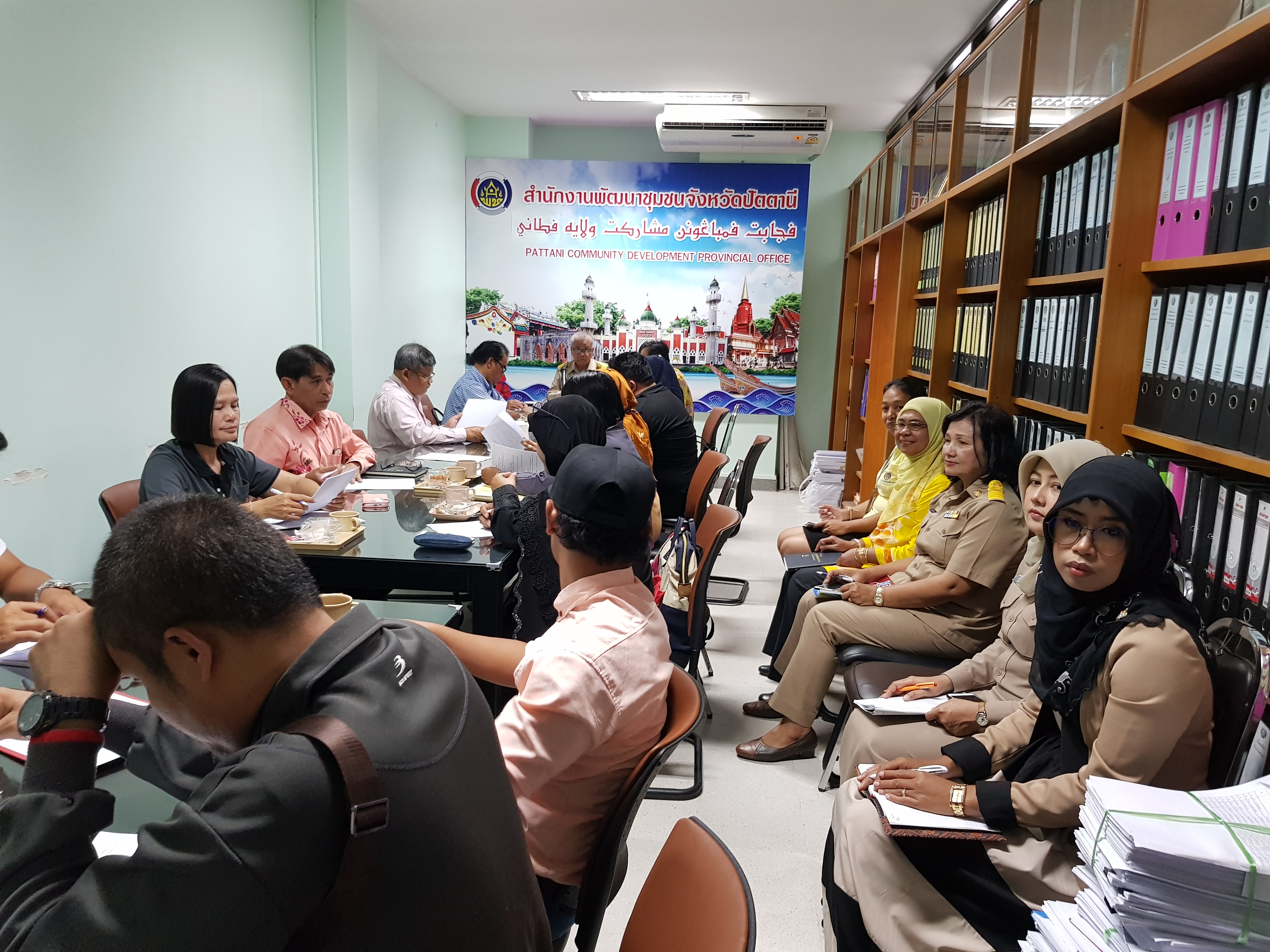 พช.ปัตตานี ประชุมซักซ้อมแนวทางการดำเนินงานโครงการกีฬาสร้างความสัมพันธ์ชายแดนใต้ ระดับจังหวัด ปี 2561