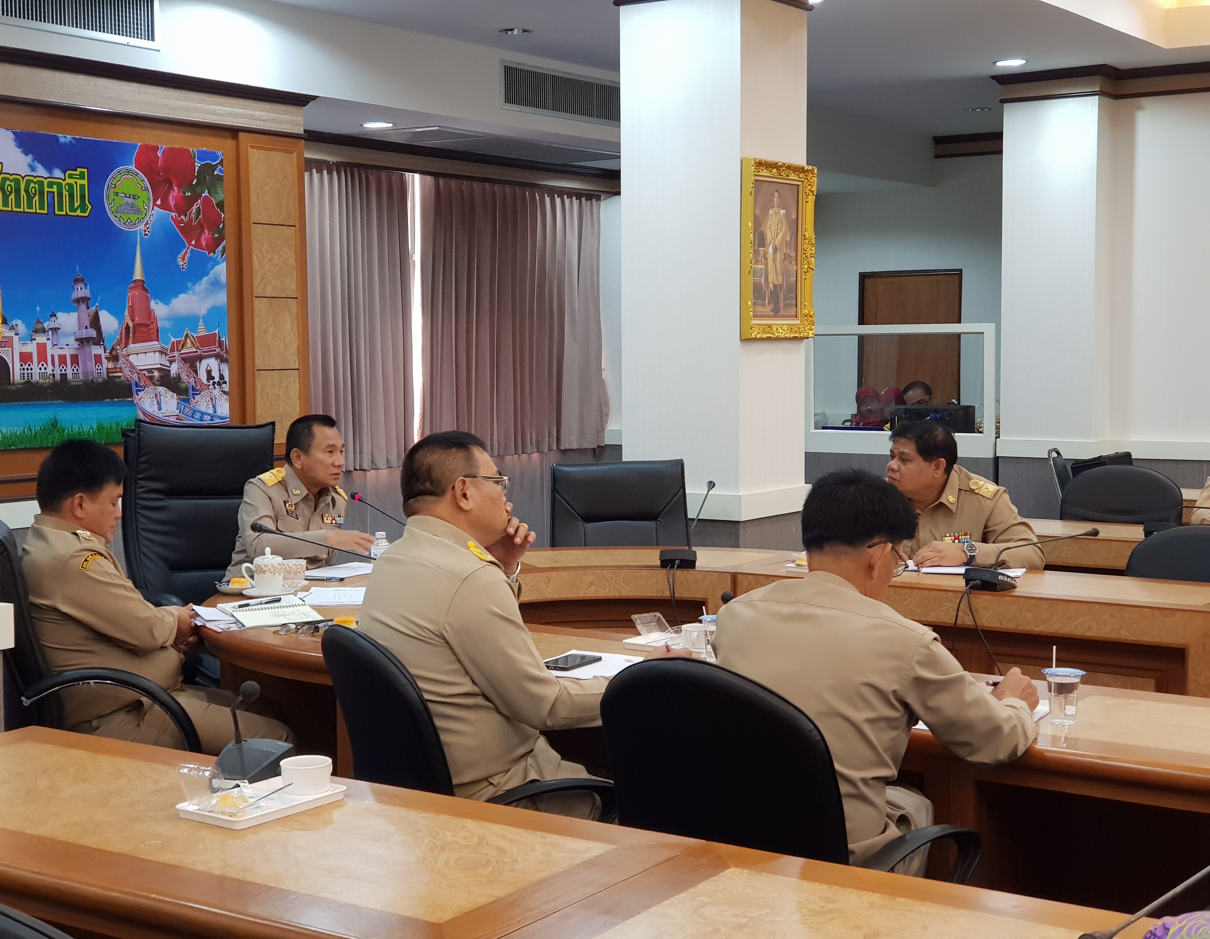 พช.ปัตตานี ประชุมเตรียมความพร้อมการจัดแสดงและจำหน่ายสินค้า OTOP และผลิตภัณฑ์ชุมชน