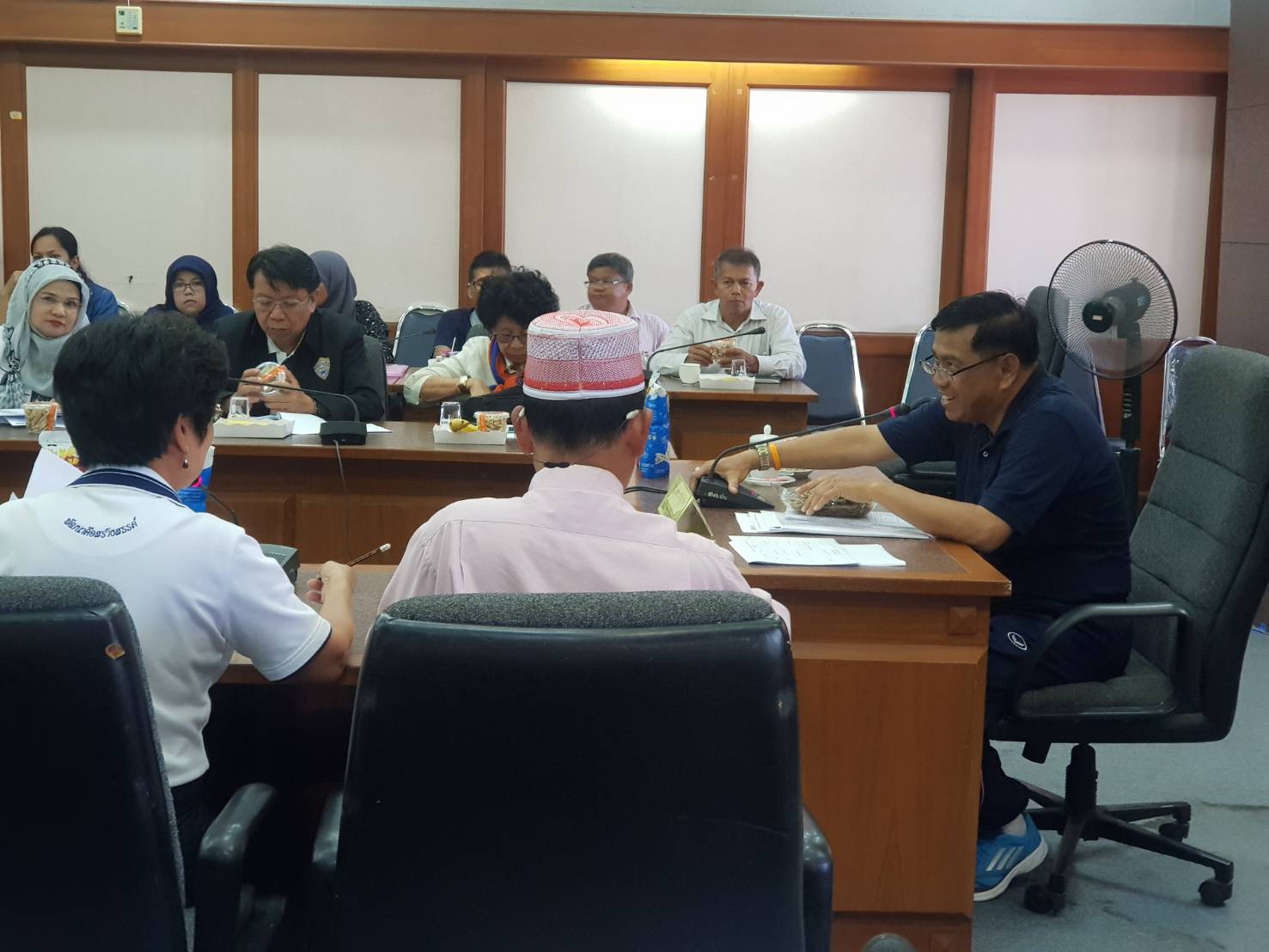 ปัตตานี : ประชุมคณะกรรมการประสานและขับเคลื่อนนโยบายสานพลังประชารัฐ