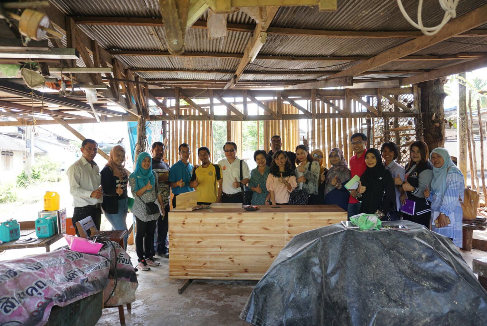 พช.ปัตตานี ร่วมกับ บริษัทประชารัฐรักสามัคคีปัตตานี (วิสาหกิจเพื่อสังคม) จำกัด  ลงพื้นที่ อ.ยะรัง และ อ.ทุ่งยางแดง