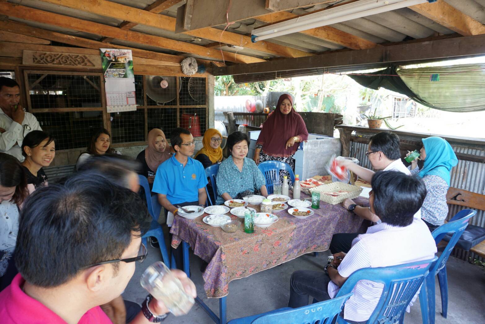 พช.ปัตตานี ร่วมกับ บริษัทประชารัฐรักสามัคคีปัตตานี (วิสาหกิจเพื่อสังคม) จำกัด  ลงพื้นที่ อ.ยะรัง และ อ.ทุ่งยางแดง