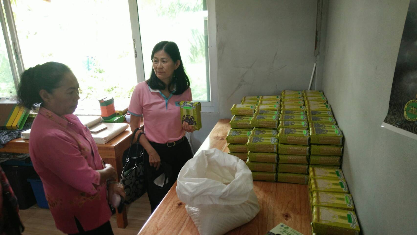 พช.ปัตตานี ร่วมต้อนรับ สำนักเสริมสร้างความเข้มแข็งชุมชน กรมการพัฒนาชุมชน ลงพื้นที่ติดตามและประเมินผลการดำเนินงานตามโครงการสร้างสัมมาชีพชุมชน ตามหลักปรัชญาของเศรษฐกิจพอเพียง