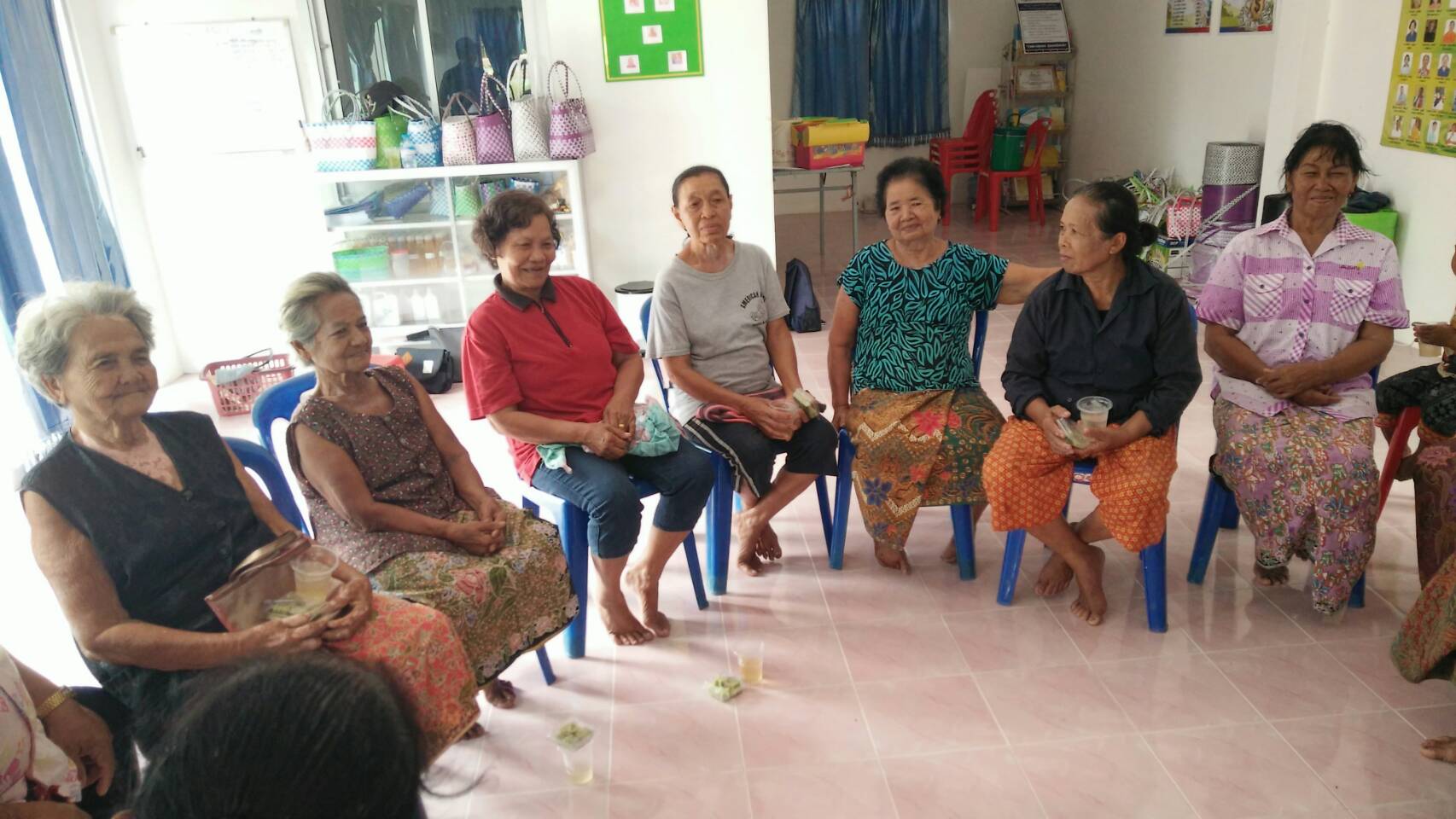 พช.ปัตตานี ร่วมต้อนรับ สำนักเสริมสร้างความเข้มแข็งชุมชน กรมการพัฒนาชุมชน ลงพื้นที่ติดตามและประเมินผลการดำเนินงานตามโครงการสร้างสัมมาชีพชุมชน ตามหลักปรัชญาของเศรษฐกิจพอเพียง