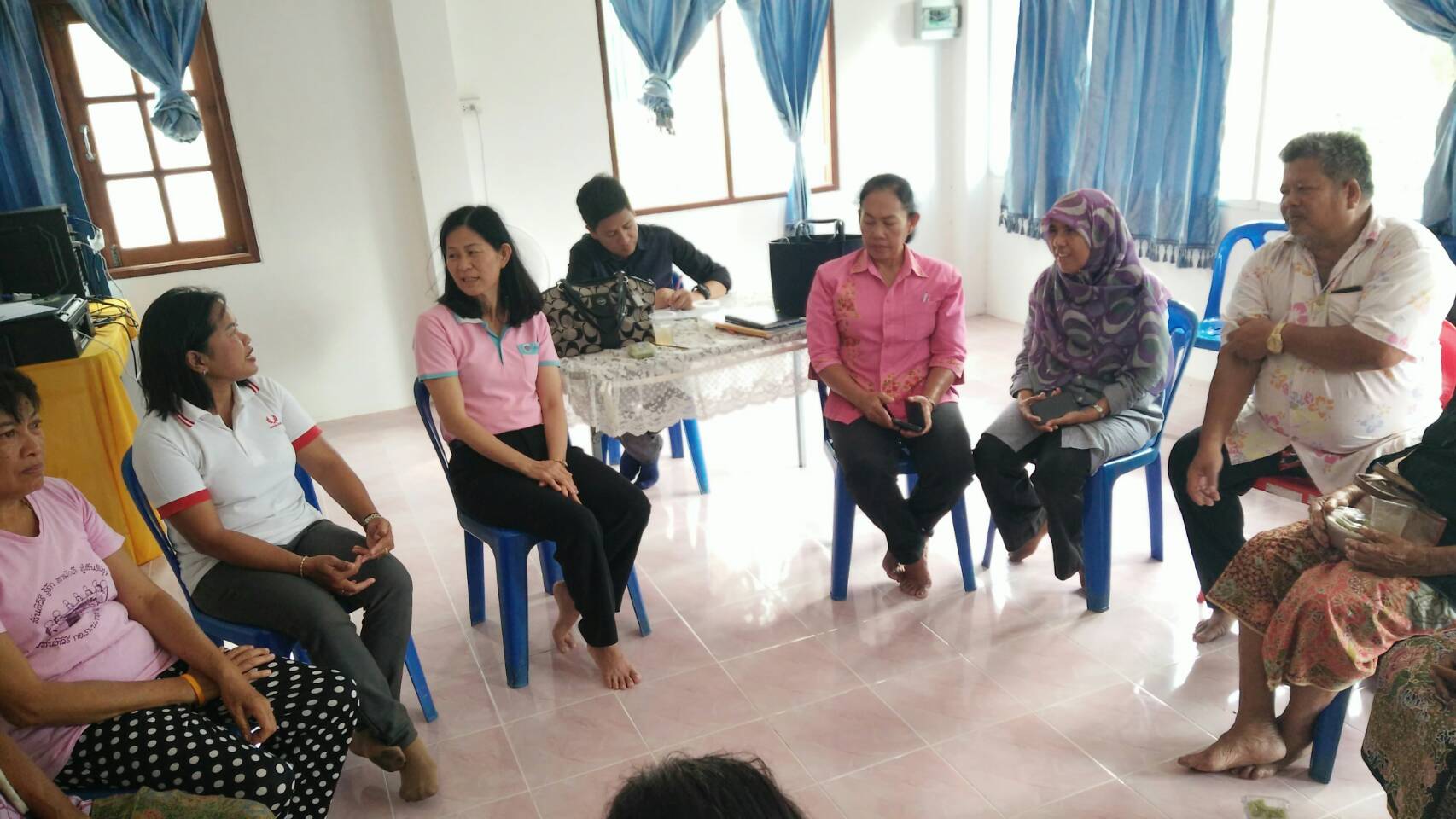 พช.ปัตตานี ร่วมต้อนรับ สำนักเสริมสร้างความเข้มแข็งชุมชน กรมการพัฒนาชุมชน ลงพื้นที่ติดตามและประเมินผลการดำเนินงานตามโครงการสร้างสัมมาชีพชุมชน ตามหลักปรัชญาของเศรษฐกิจพอเพียง