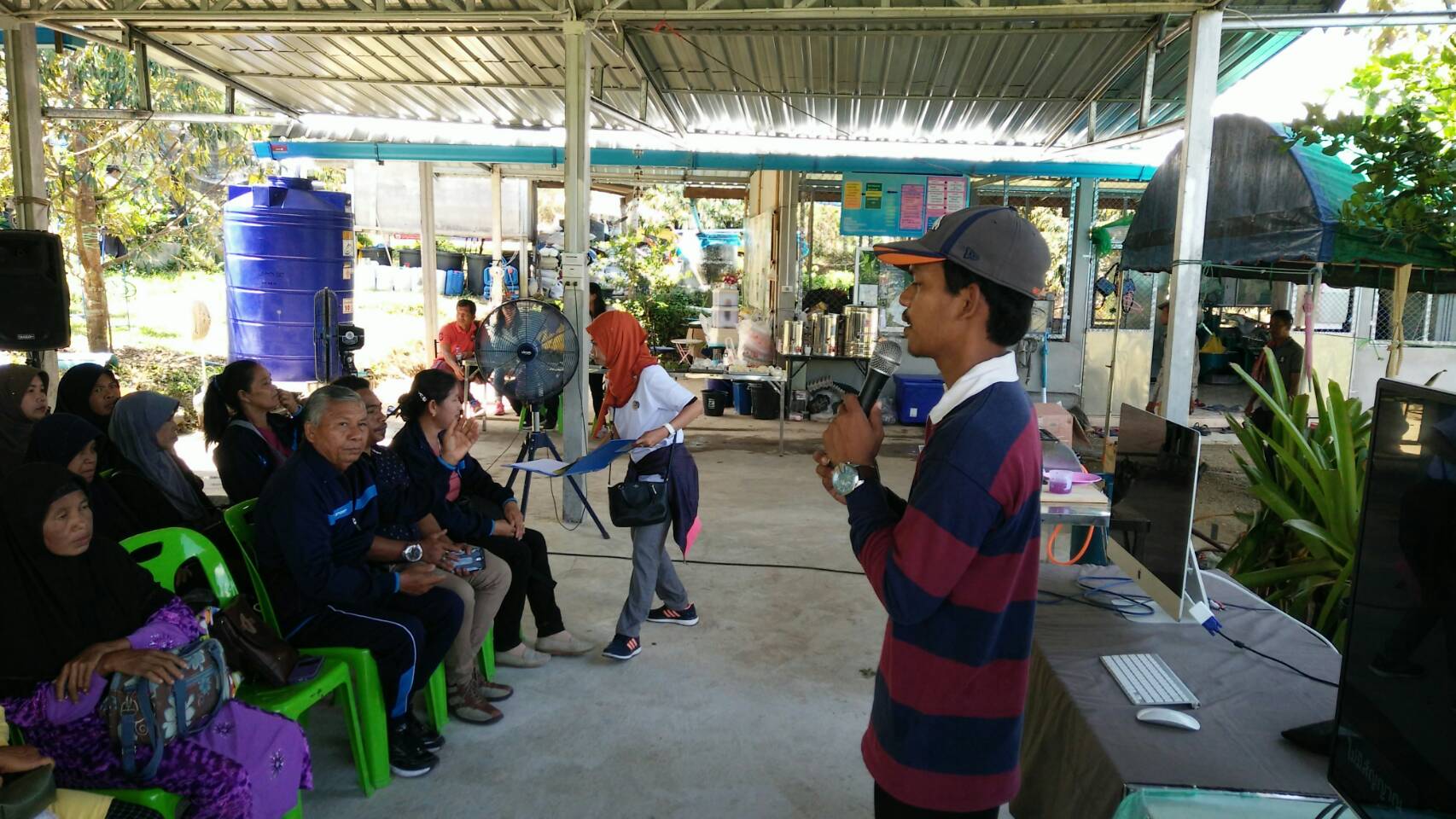 กิจกรรมพัฒนาศักยภาพแกนนำหมู่บ้านให้เรียนรู้ปรัชญาของเศรษฐกิจพอเพียง รุ่นที่ 2