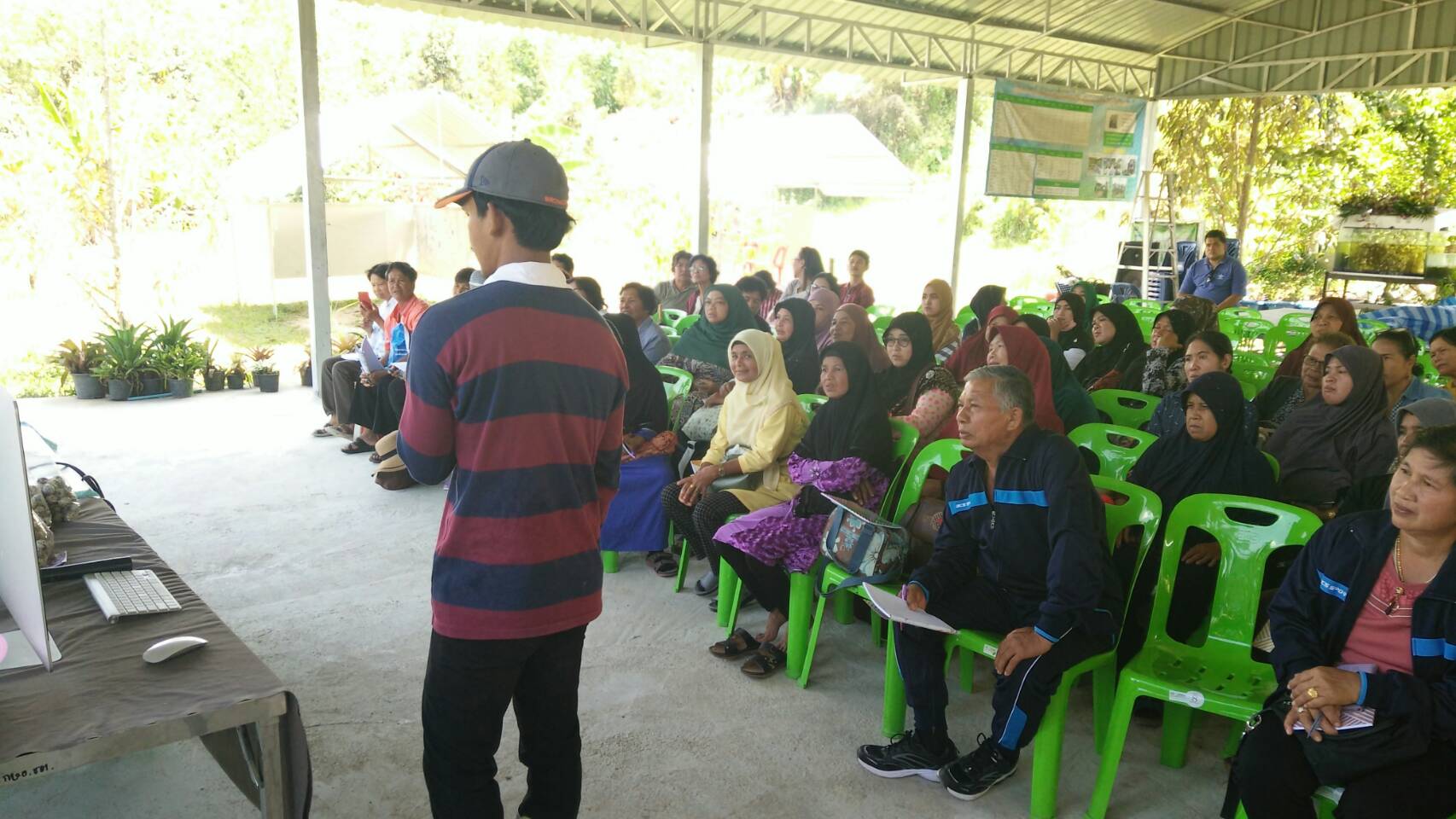 กิจกรรมพัฒนาศักยภาพแกนนำหมู่บ้านให้เรียนรู้ปรัชญาของเศรษฐกิจพอเพียง รุ่นที่ 2