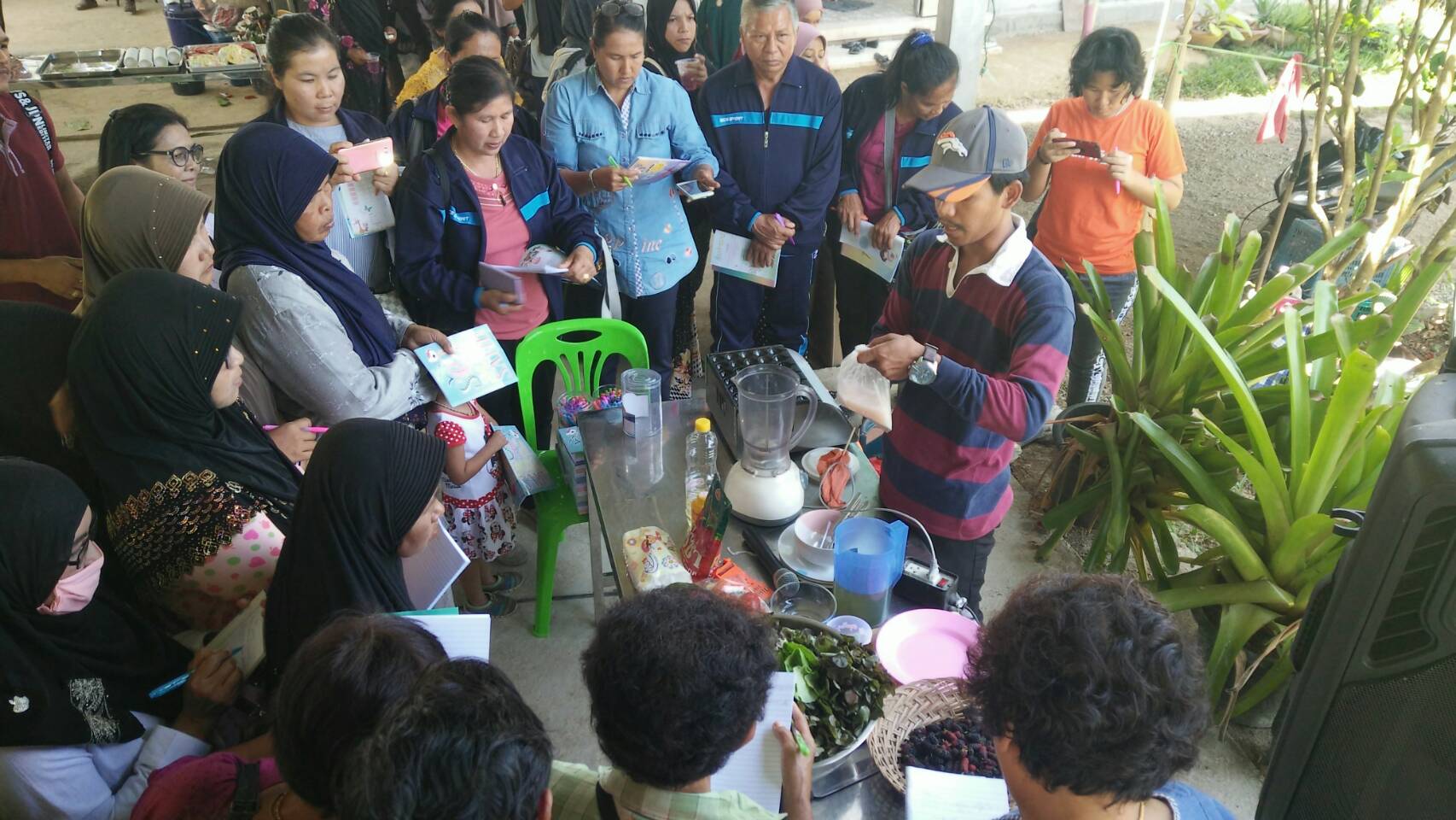 กิจกรรมพัฒนาศักยภาพแกนนำหมู่บ้านให้เรียนรู้ปรัชญาของเศรษฐกิจพอเพียง รุ่นที่ 2