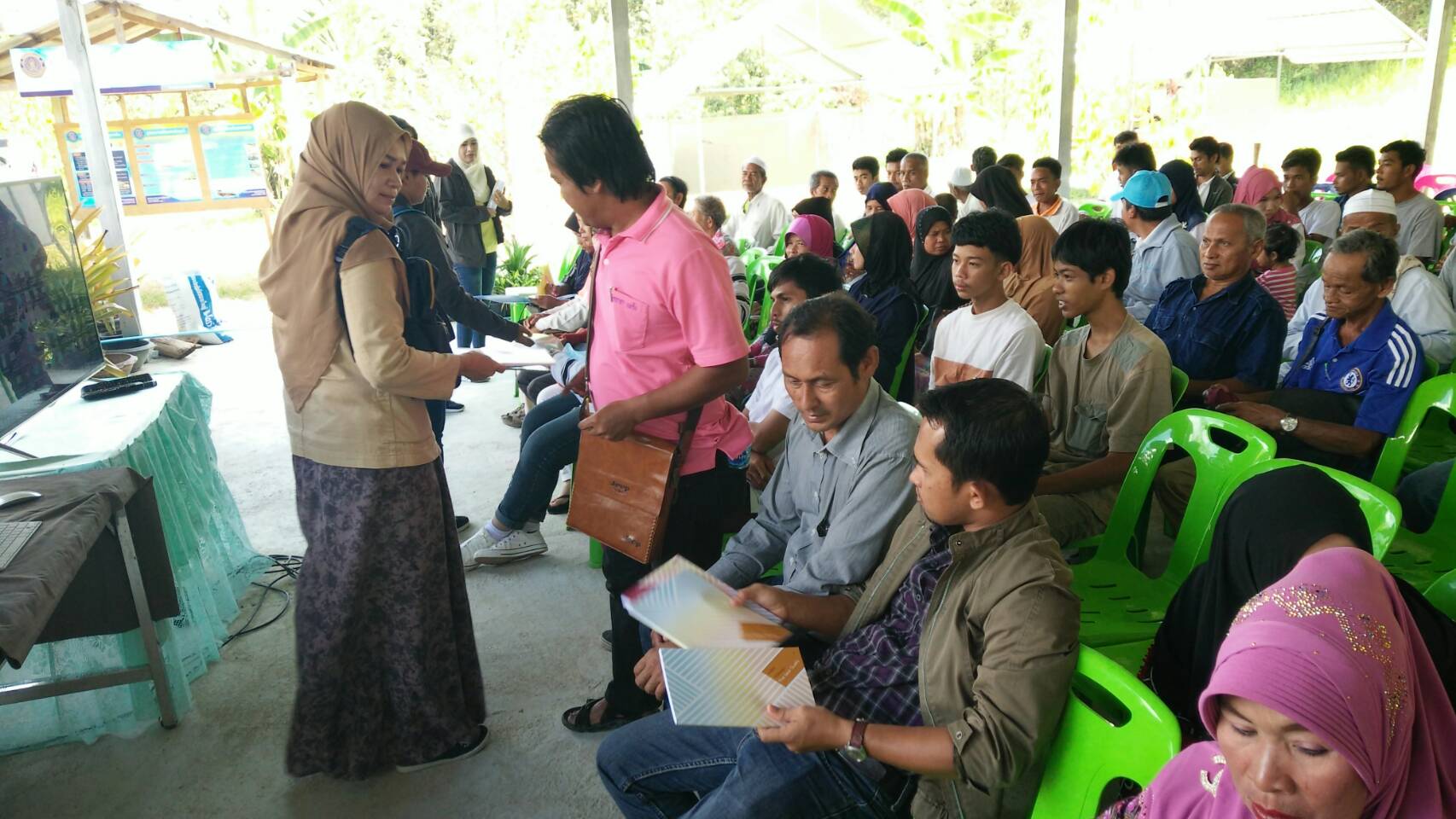 กิจกรรมพัฒนาศักยภาพแกนนำหมู่บ้านให้เรียนรู้ปรัชญาของเศรษฐกิจพอเพียง รุ่นที่ 3