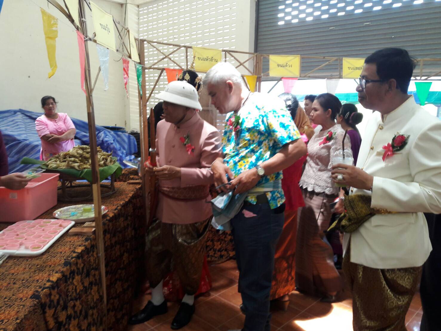 พช.ปัตตานี ร่วมงานกิจกรรมสตรีสากล ณ อำเภอแม่ลาน