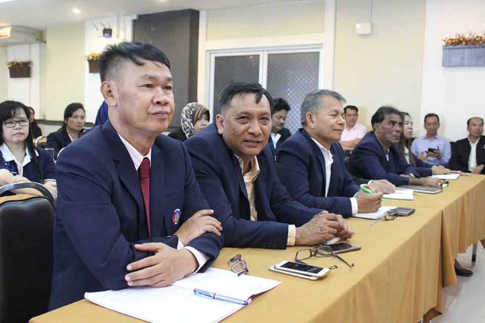 รองอธิบดีกรมการพัฒนาชุมชน พบปะให้กำลังใจและมอบนโยบายแนวทางการดำเนินงานตามยุทธศาสตร์ กรมการพัฒนาชุมชน