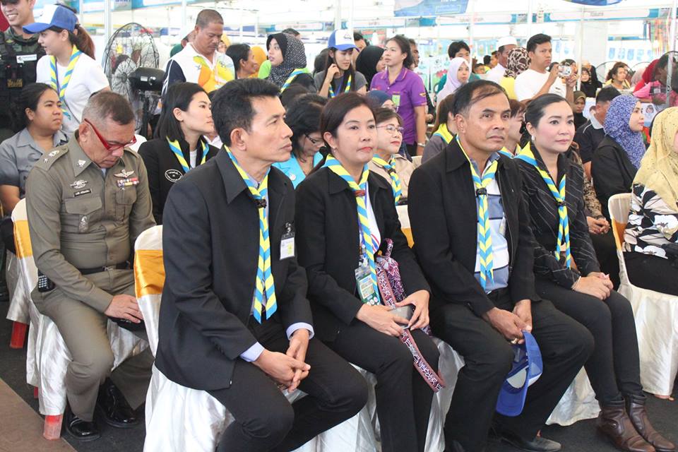 พิธีเปิดงาน”มหกรรมธงฟ้าลดค่าครองชีพเพื่อประชาชนจังหวัดปัตตานี”