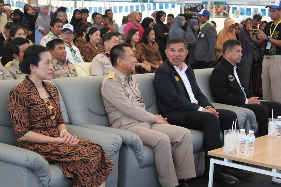 พิธีเปิดงาน”มหกรรมธงฟ้าลดค่าครองชีพเพื่อประชาชนจังหวัดปัตตานี”