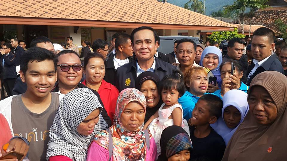 ต้อนรับ พลเอก ประยุทธ์ จันทร์โอชา นายกรัฐมนตรี และคณะ ในการลงพื้นที่ตรวจราชการ และพบปะประชาชน