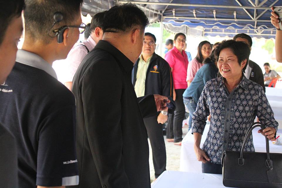 รองอธิบดีกรมการพัฒนาชุมชน พบปะให้กำลังใจและมอบนโยบายแนวทางการดำเนินงานตามยุทธศาสตร์ กรมการพัฒนาชุมชน