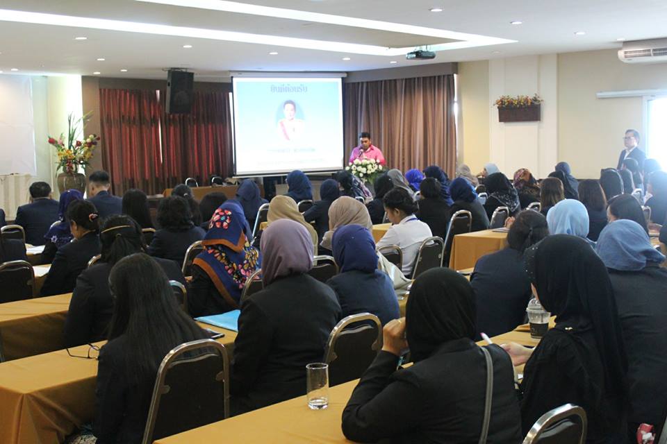 รองอธิบดีกรมการพัฒนาชุมชน พบปะให้กำลังใจและมอบนโยบายแนวทางการดำเนินงานตามยุทธศาสตร์ กรมการพัฒนาชุมชน