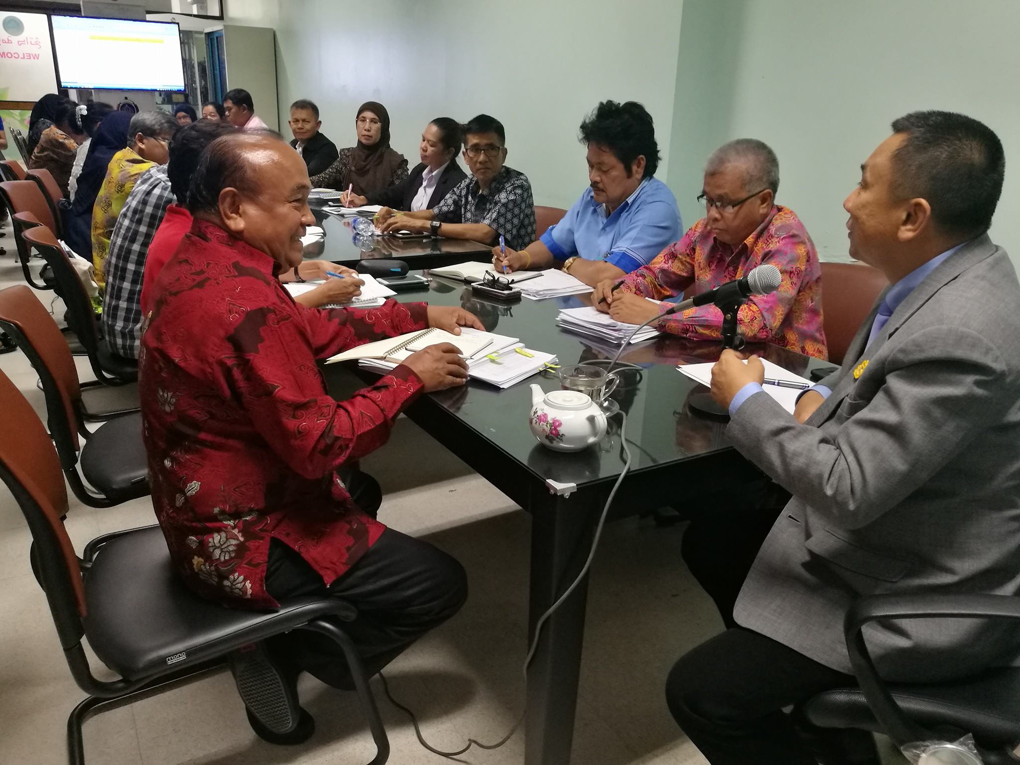 ผู้ว่าราชการจังหวัดปัตตานี เป็นประธานการประชุมผู้บริหารงานพัฒนาชุมชนและนักวิชาการพัฒนาชุมชนจังหวัดปัตตานี