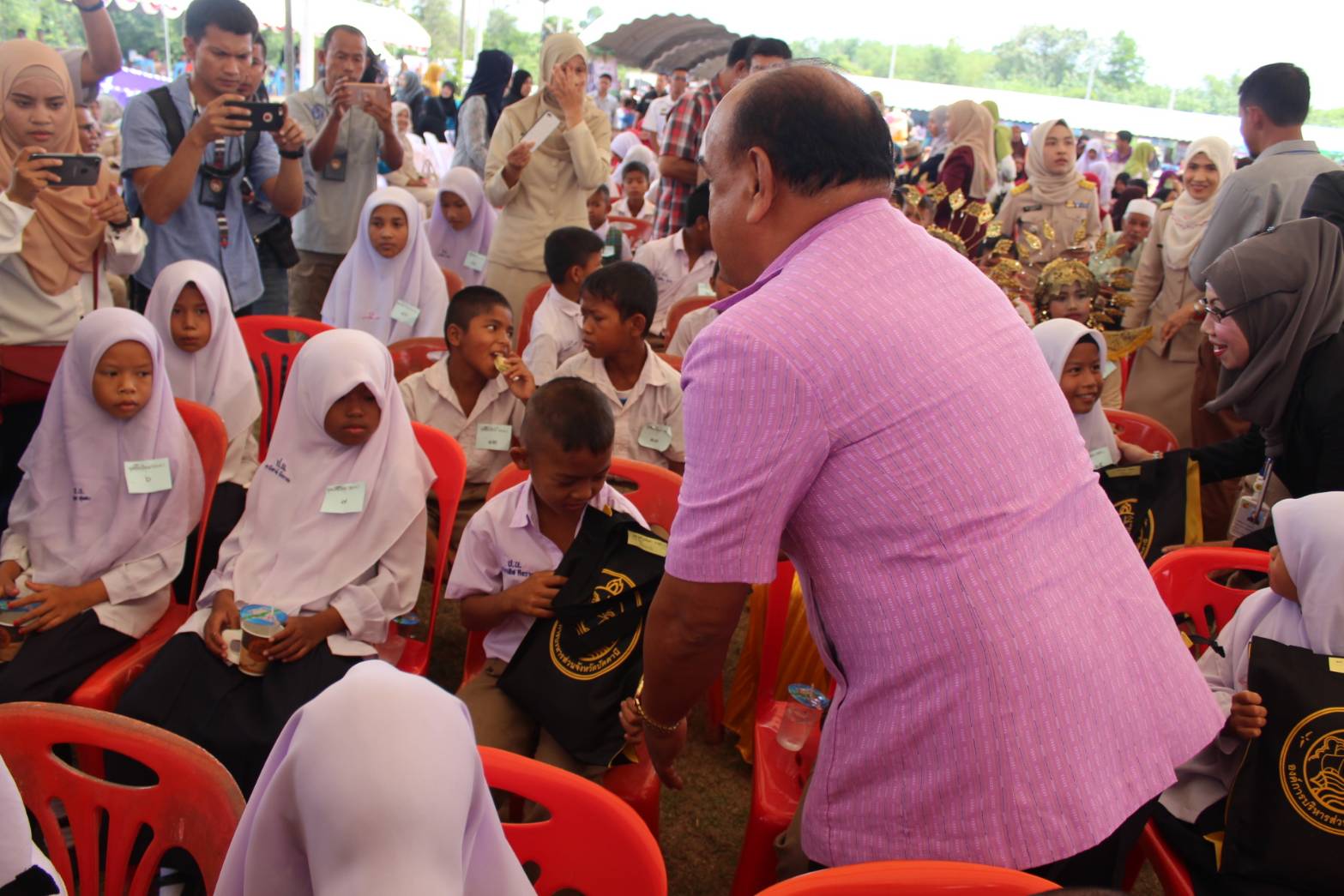 พช.ปัตตานี ร่วมกิจกรรมโครงการจังหวัดเคลื่อนที่อำเภอมายอ จังหวัดปัตตานี