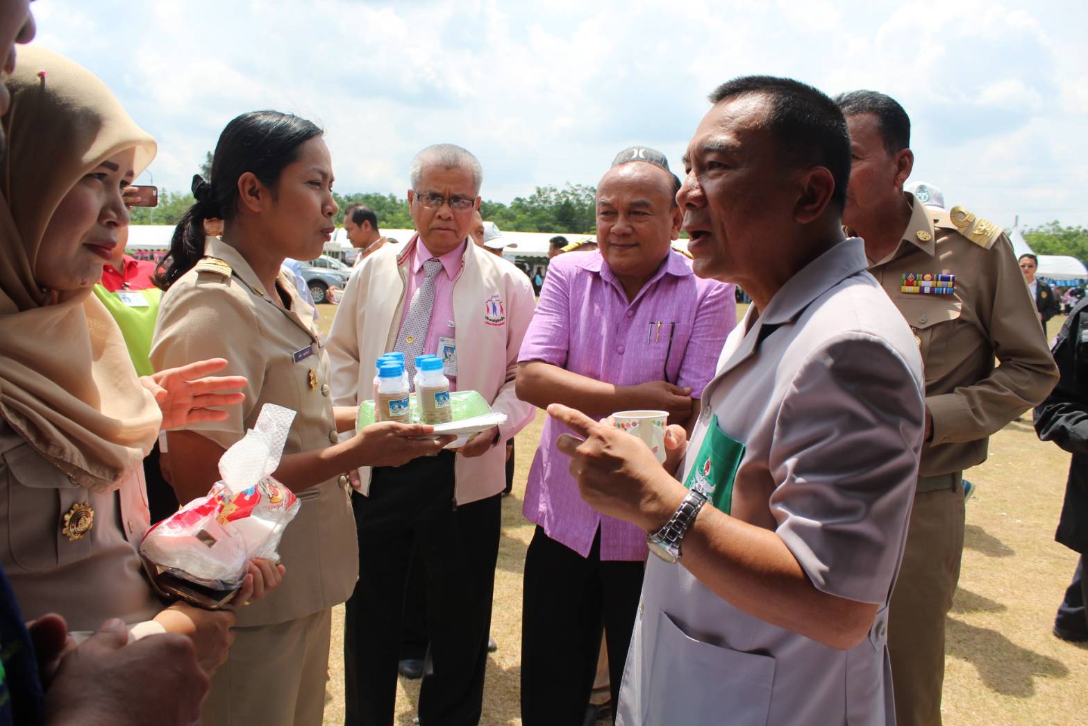 พช.ปัตตานี ร่วมกิจกรรมโครงการจังหวัดเคลื่อนที่อำเภอมายอ จังหวัดปัตตานี