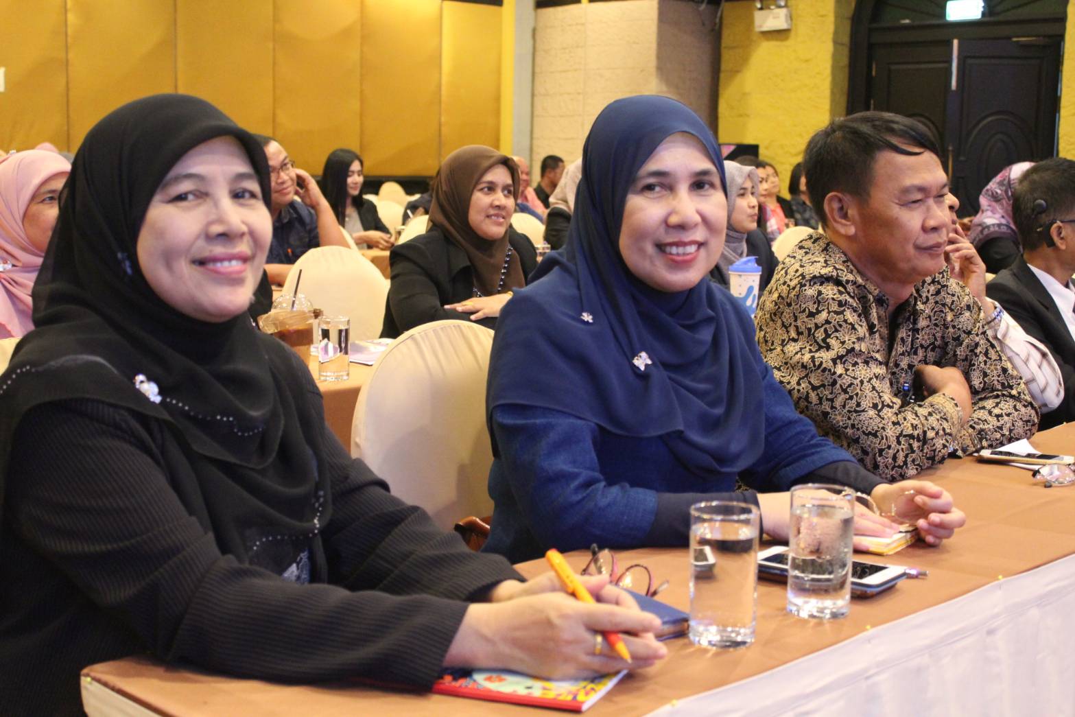 ประชุมเสริมสร้างประสิทธิภาพการปฏิบัติราชการของเจ้าหน้าที่พัฒนาชุมชน