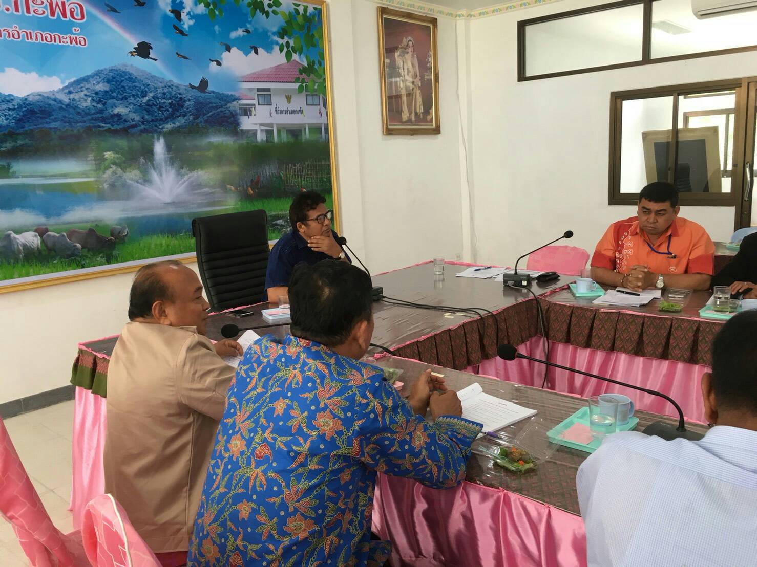 พช.ปัตตานี ลงพื้นที่ อ.กะพ้อ ตรวจติดตามการดำเนินงานโครงการไทยนิยม ยั่งยืน ระดับอำเภอ (ในเวทีที่ 1-3 )