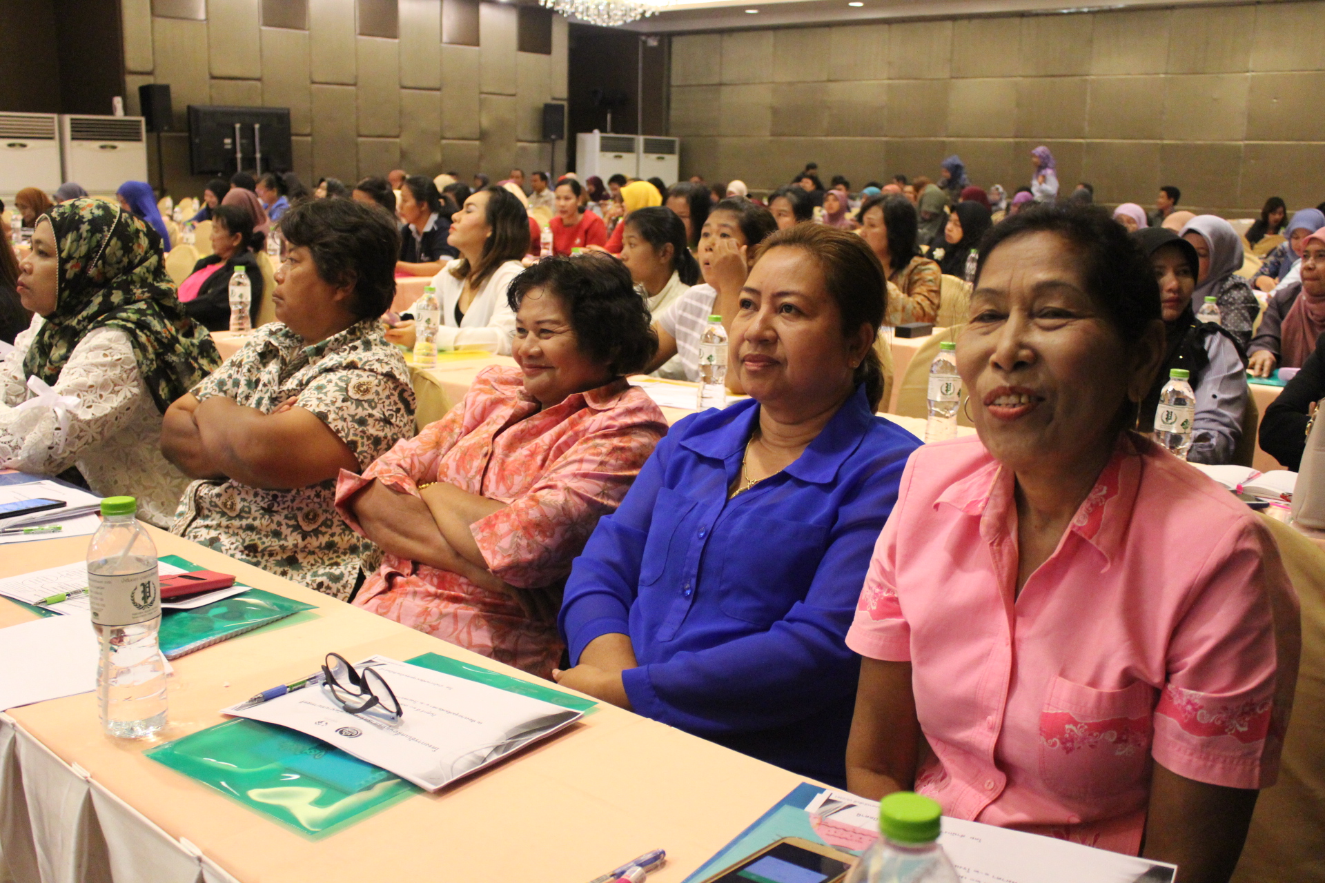 ประชุมโครงการขับเคลื่อนยุทธศาสตร์กองทุนพัฒนาบทบาทสตรี