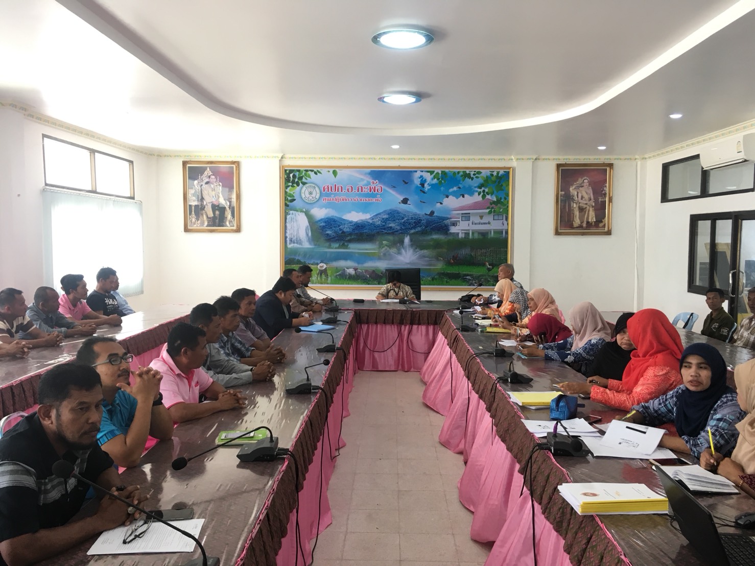 พช.ปัตตานี ขับเคลื่อนโครงการพัฒนาศักยภาพกองทุนแม่ของแผ่นดินในพื้นที่ อ.กะพ้อและ อ.ทุ่งยางแดง จังหวัดปัตตานี กิจกรรมประชุมเครือข่ายกองทุนแม่ของแผ่นดินสัญจร