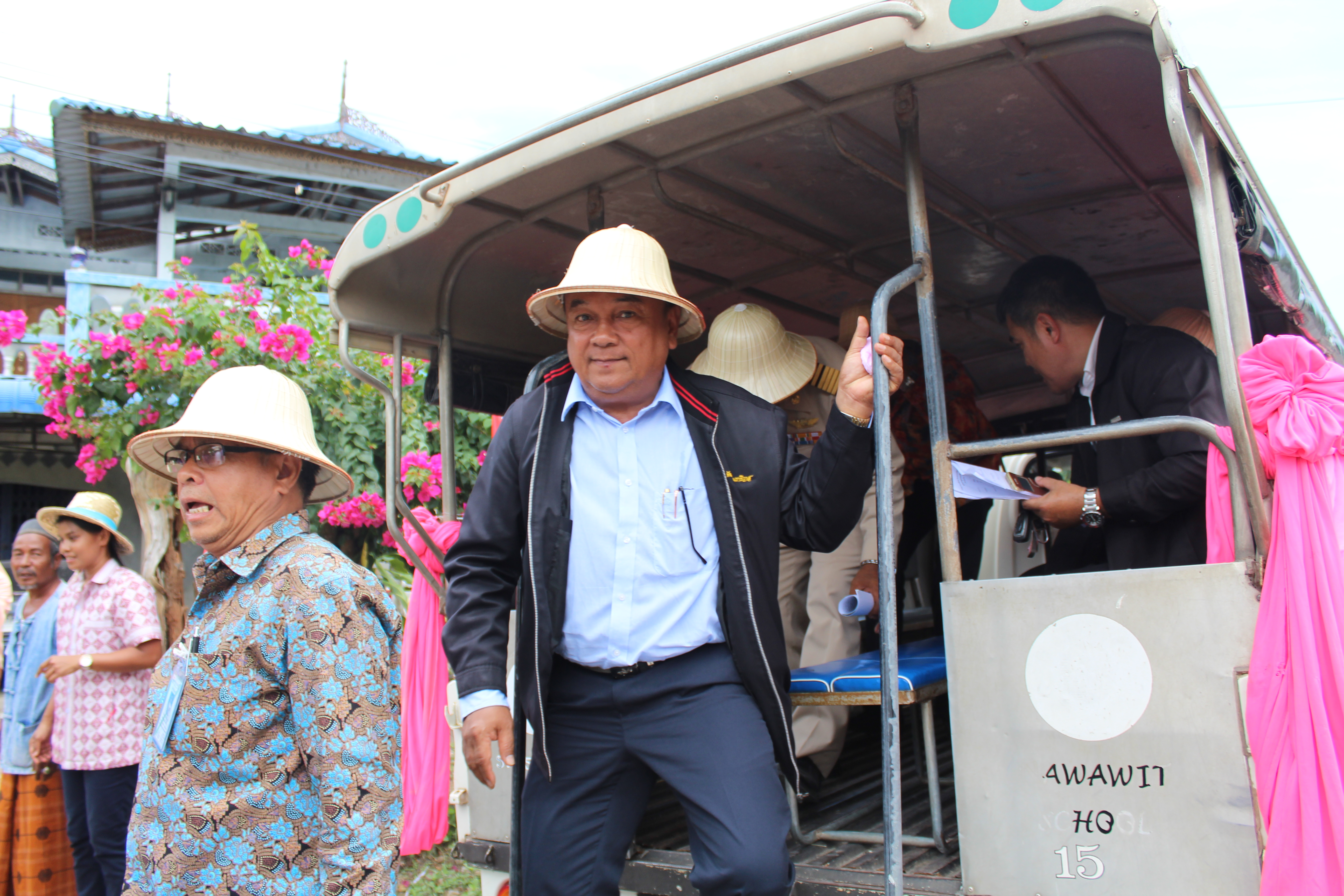 พช.ปัตตานี ลงพื้นที่ อ.แม่ลาน เพื่อตรวจเยี่ยมผลการดำเนินงานฯ และคัดสรรพื้นที่เป้าหมายฯ ดีเด่น ปี 2561