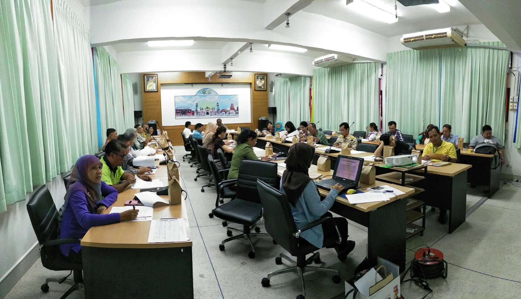 ประชุมคณะกรรมการประสานและขับเคลื่อนนโยบายสานพลังประชารัฐ จังหวัดปัตตานี ครั้งที่ 5/2561