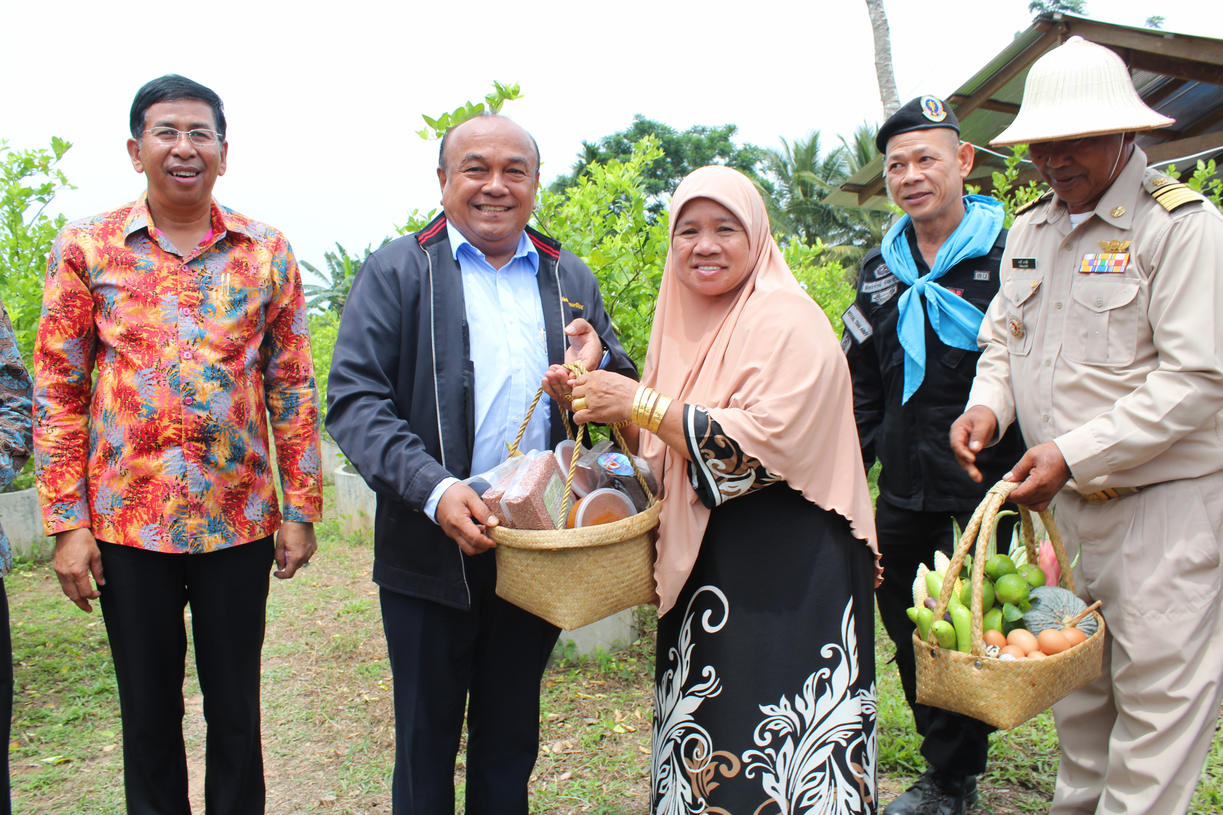 พช.ปัตตานี ลงพื้นที่ อ.แม่ลาน เพื่อตรวจเยี่ยมผลการดำเนินงานฯ และคัดสรรพื้นที่เป้าหมายฯ ดีเด่น ปี 2561