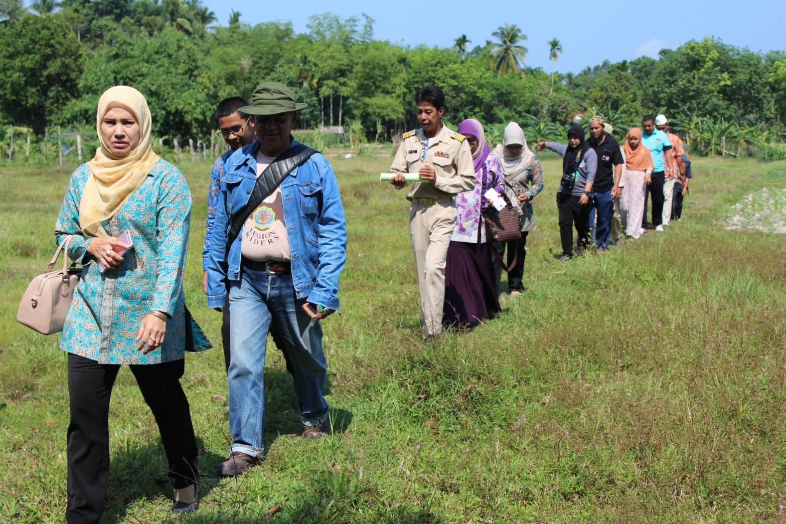 พช.ปัตตานี ลงพื้นที่ อ.กะพ้อ เพื่อตรวจเยี่ยมผลการดำเนินงานฯ และคัดสรรพื้นที่เป้าหมายฯ ดีเด่น ปี 2561