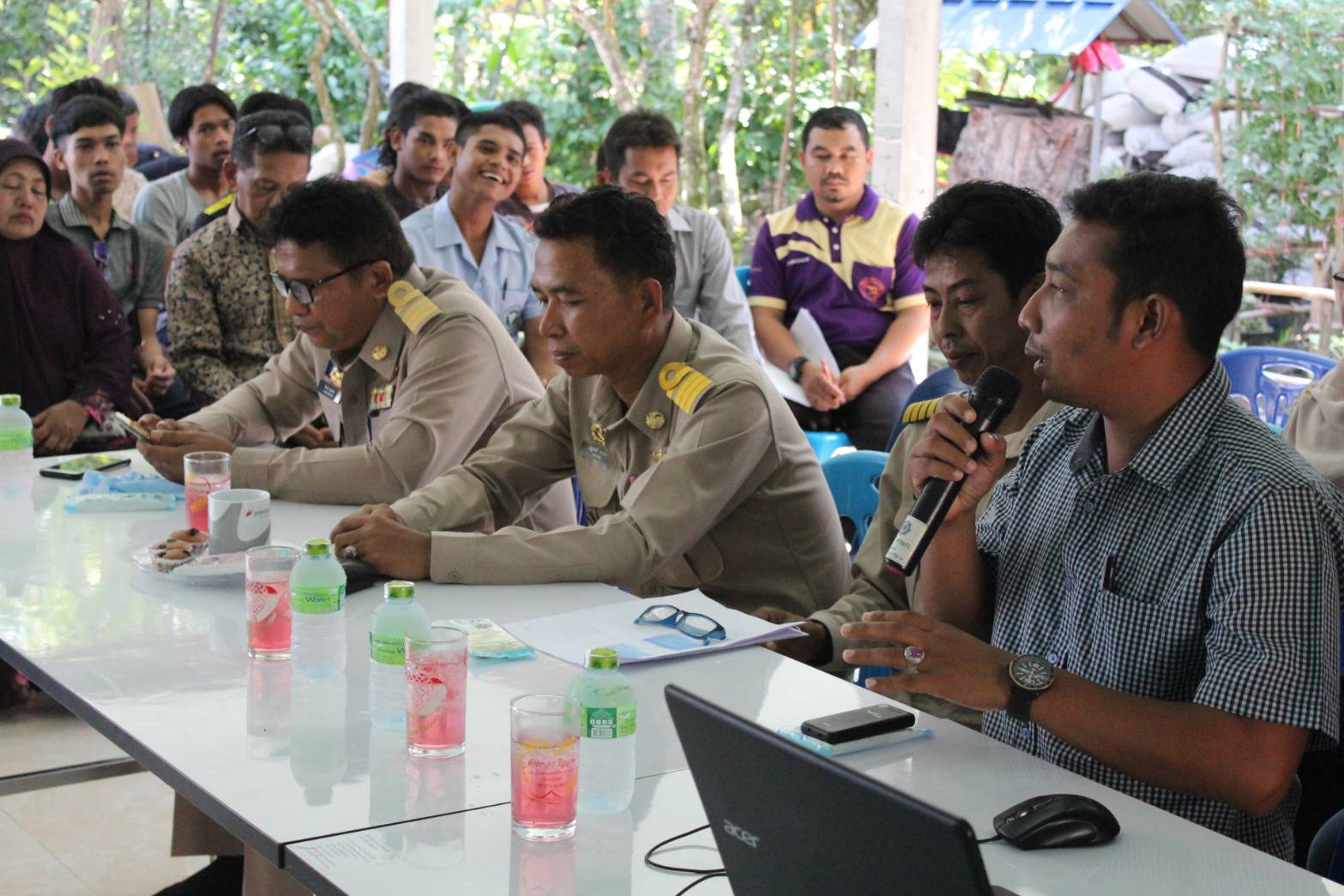 พช.ปัตตานี ลงพื้นที่ อ.กะพ้อ เพื่อตรวจเยี่ยมผลการดำเนินงานฯ และคัดสรรพื้นที่เป้าหมายฯ ดีเด่น ปี 2561