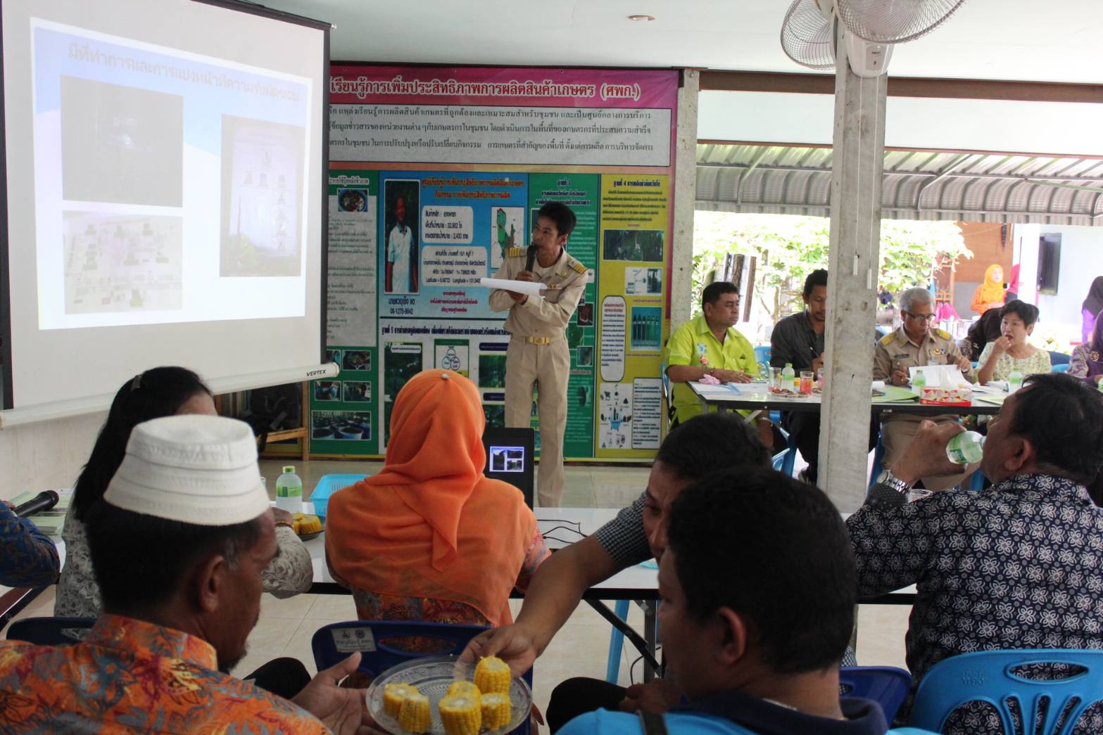 พช.ปัตตานี ลงพื้นที่ อ.กะพ้อ เพื่อตรวจเยี่ยมผลการดำเนินงานฯ และคัดสรรพื้นที่เป้าหมายฯ ดีเด่น ปี 2561