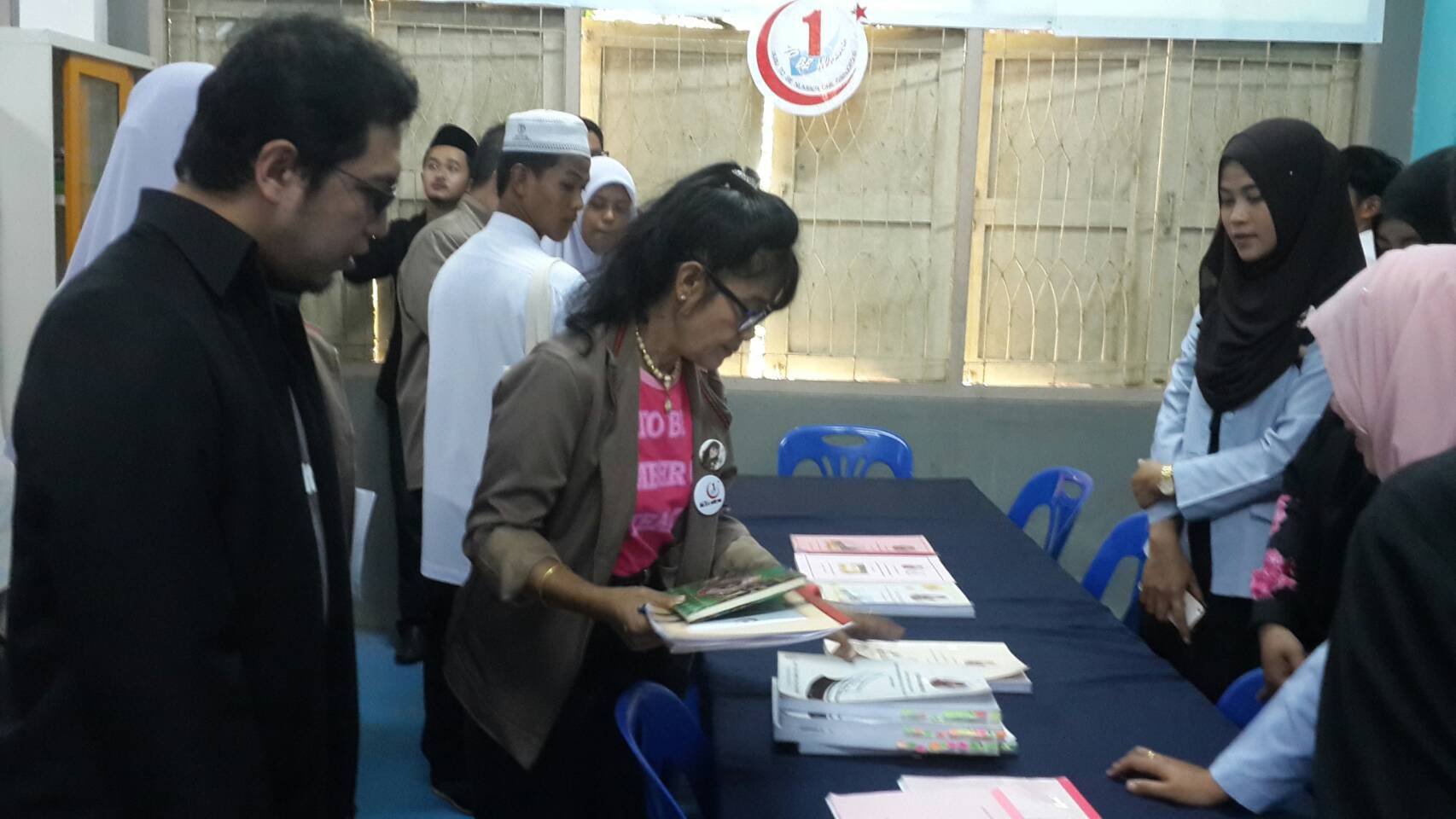 ร่วมต้อนรับคณะกรรมการระดับประเทศ ในการตรวจเยี่ยมและให้คะแนนชมรม TO BE NUMBER ONE  ที่ผ่านการคัดเลือกในระดับภาคใต้